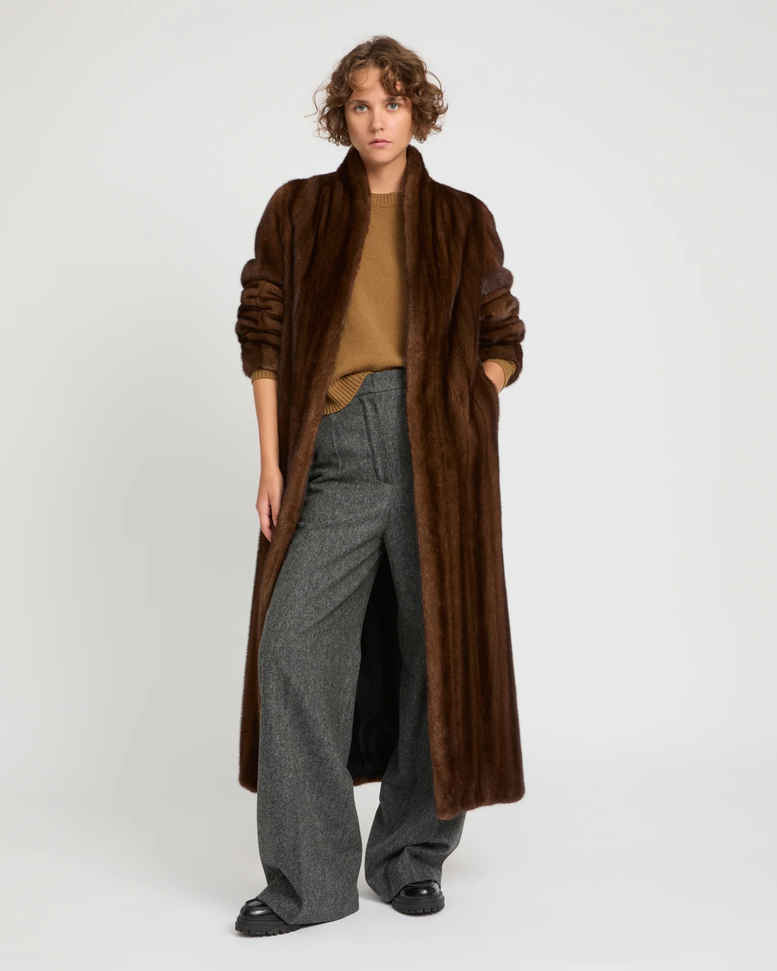 Manteau long en fourrure de vison long poil