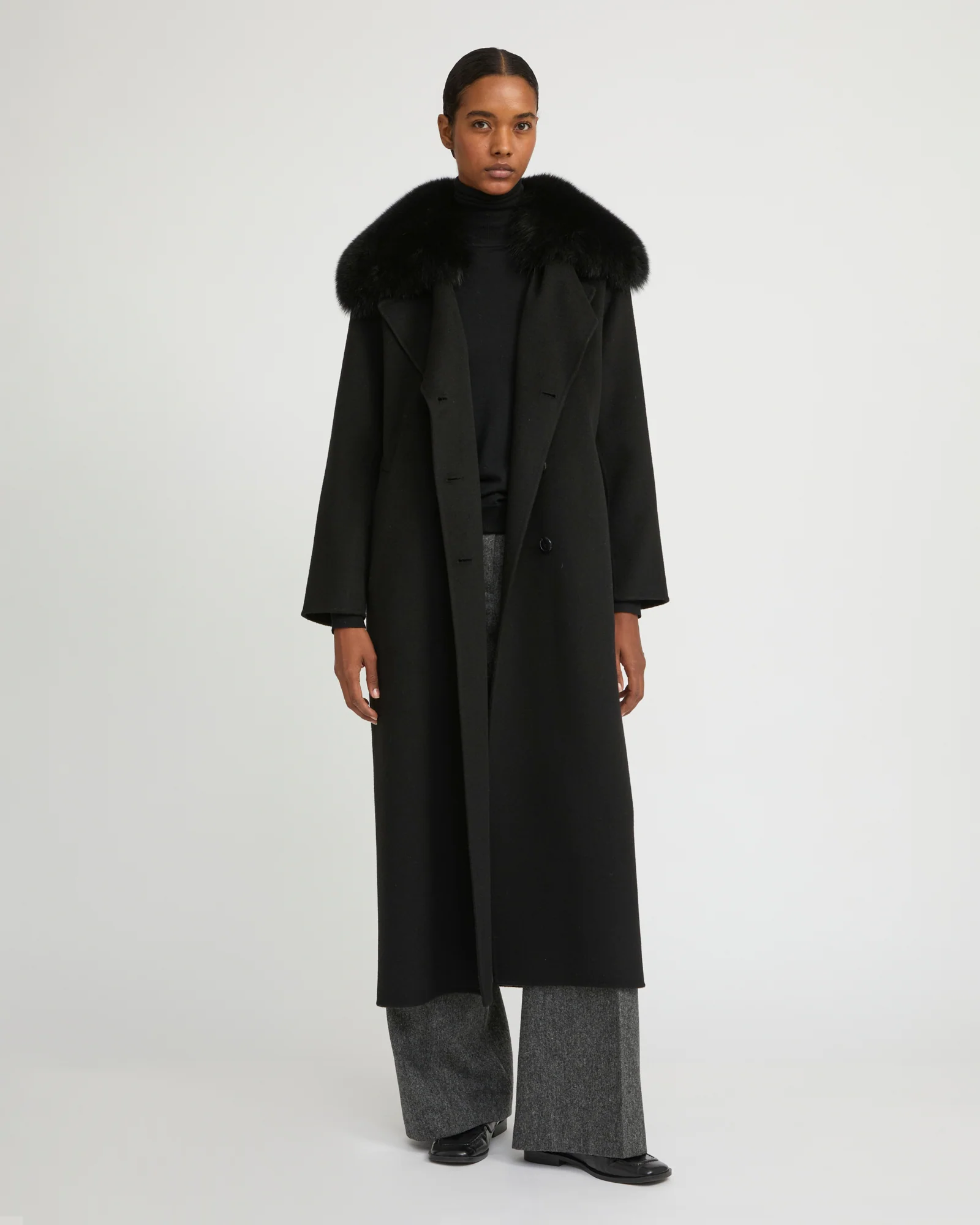 Manteau long en lainage cachemire et fourrure de renard - Image 3