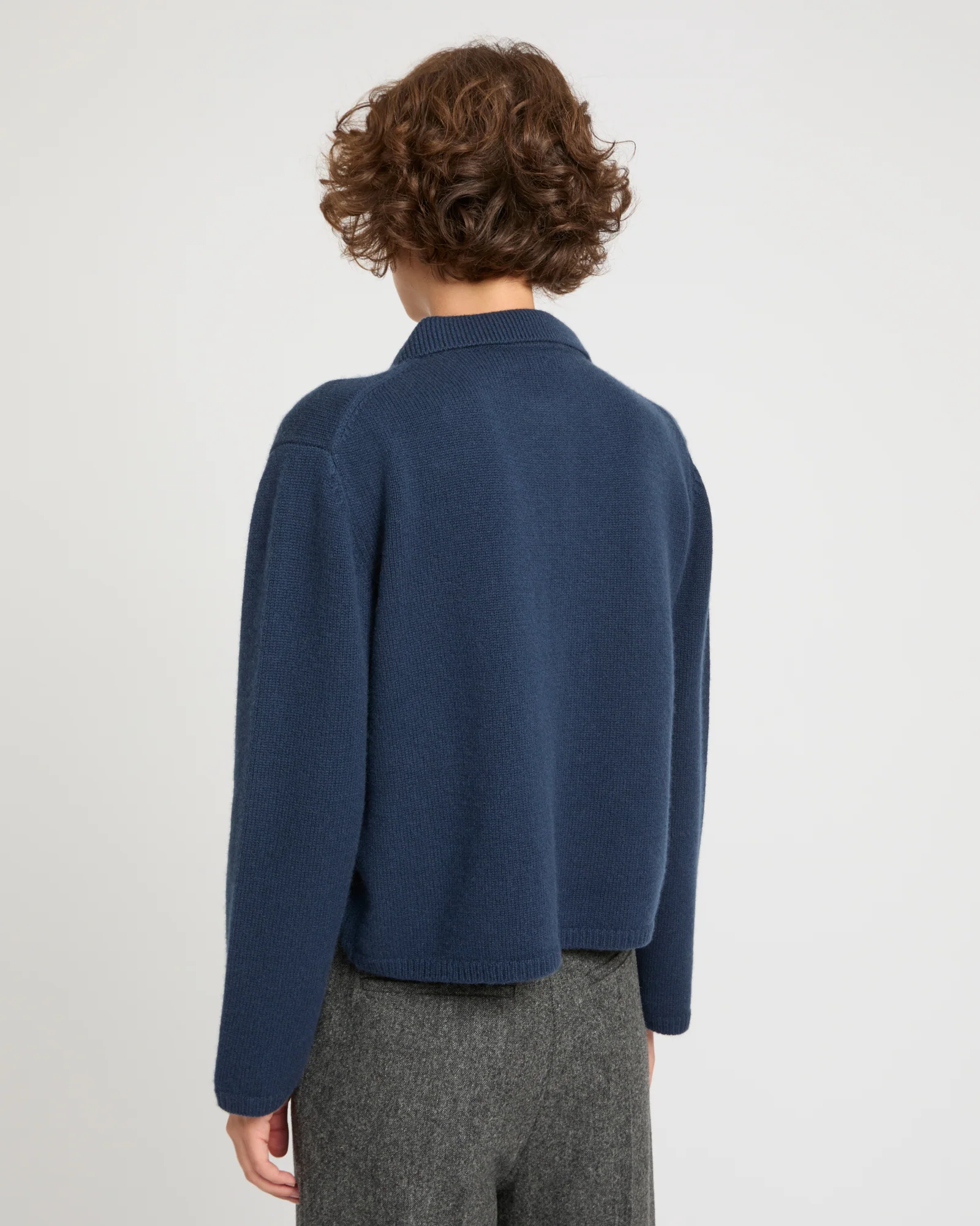 Pull à col V en laine et cachemire - Image 3