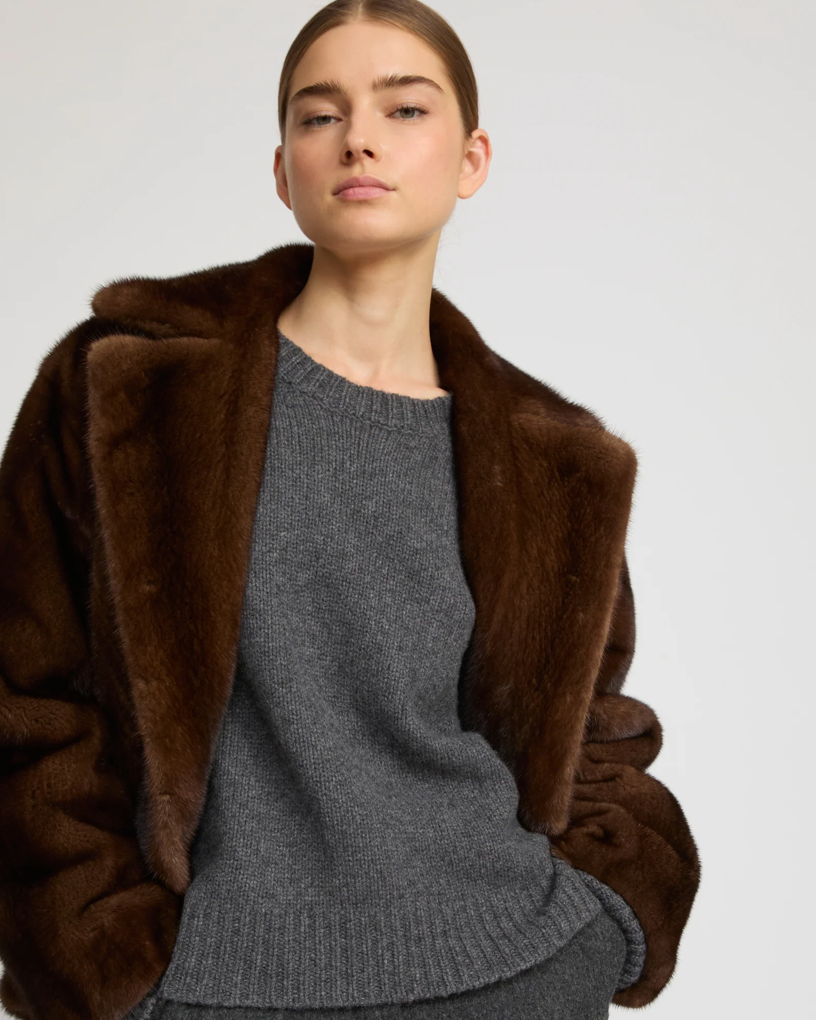 Veste courte croisée en fourrure de vison - Image 3