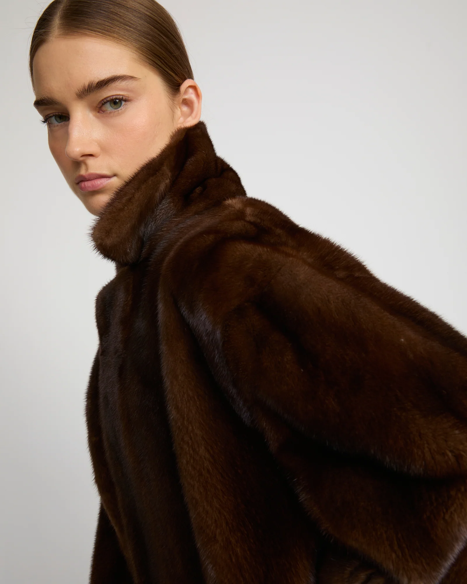 Veste courte croisée en fourrure de vison - Image 4