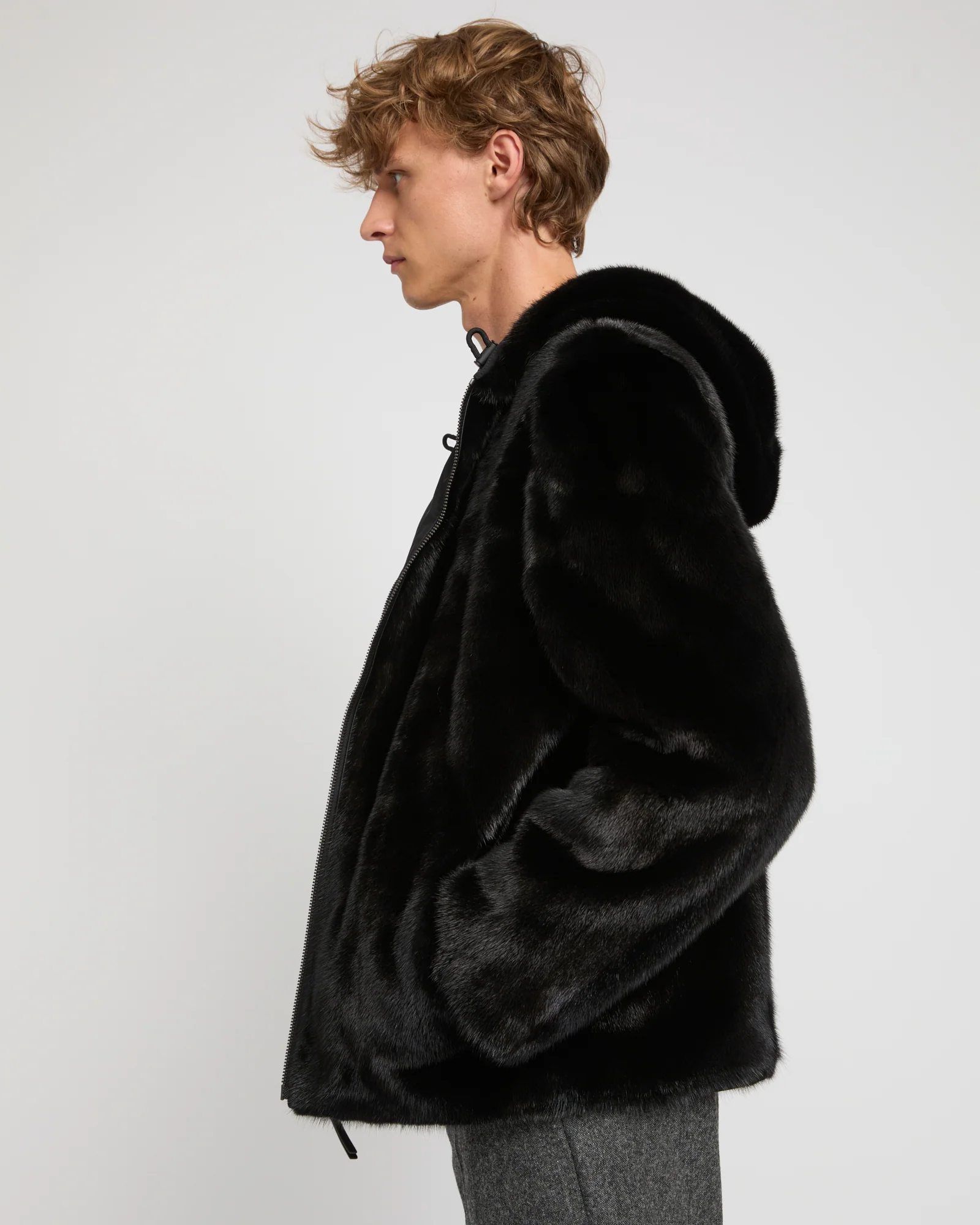 Blouson à capuche réversible en fourrure de vison et tissu technique - Image 4