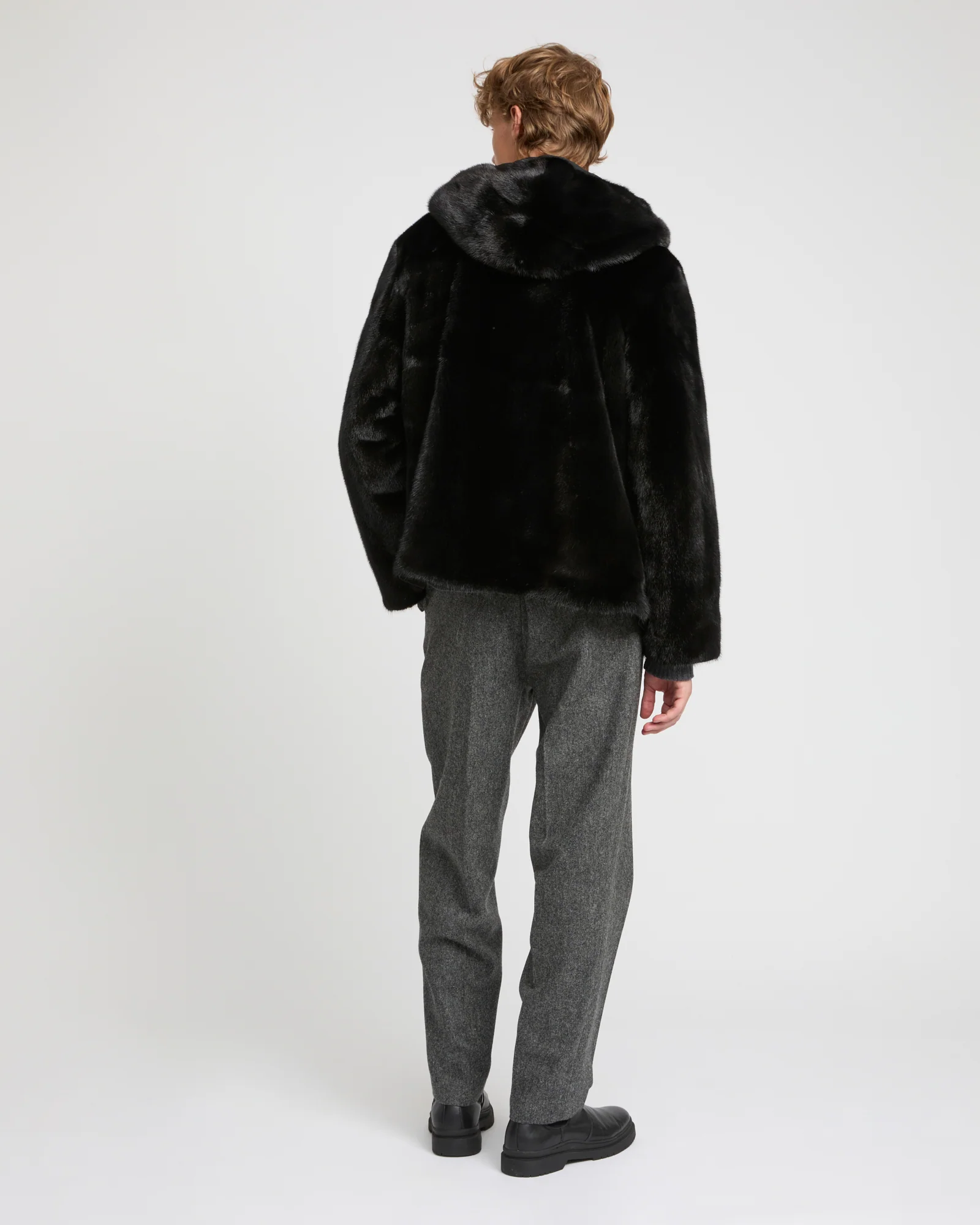 Blouson à capuche réversible en fourrure de vison et tissu technique - Image 5