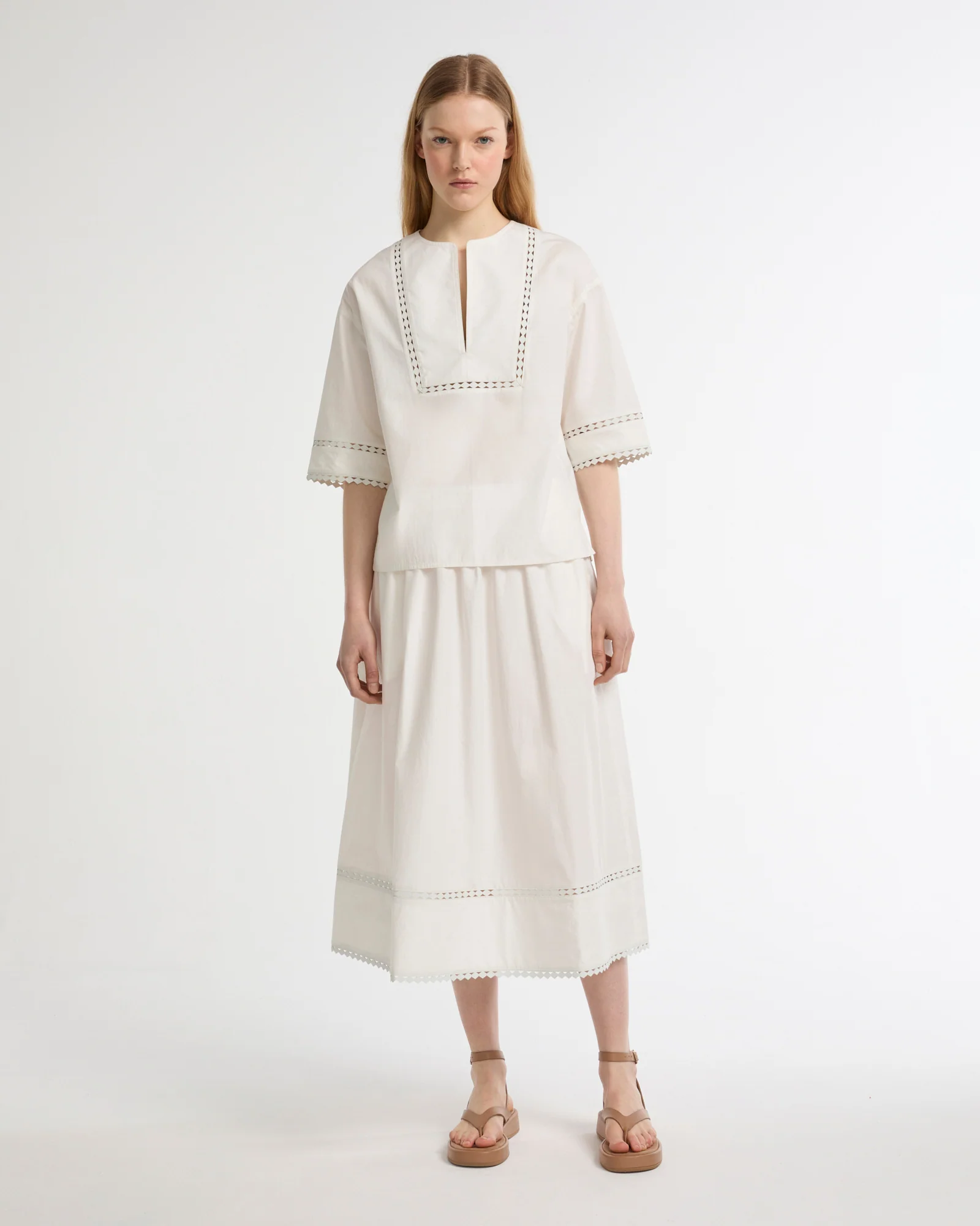 Blouse à manches courtes en popeline de coton et détails cuirs