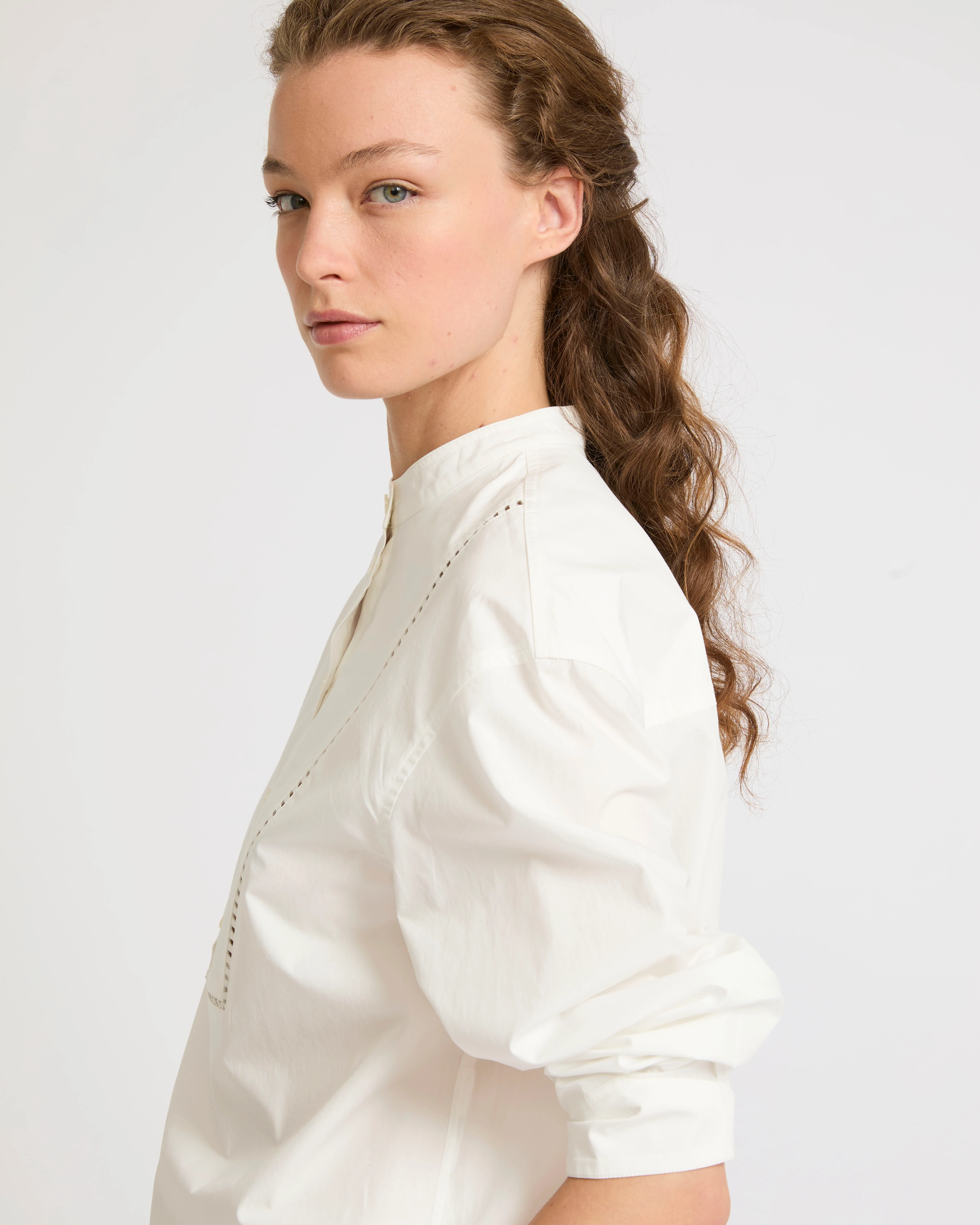 Blouse en popeline de coton avec inserts de cuir - Image 3