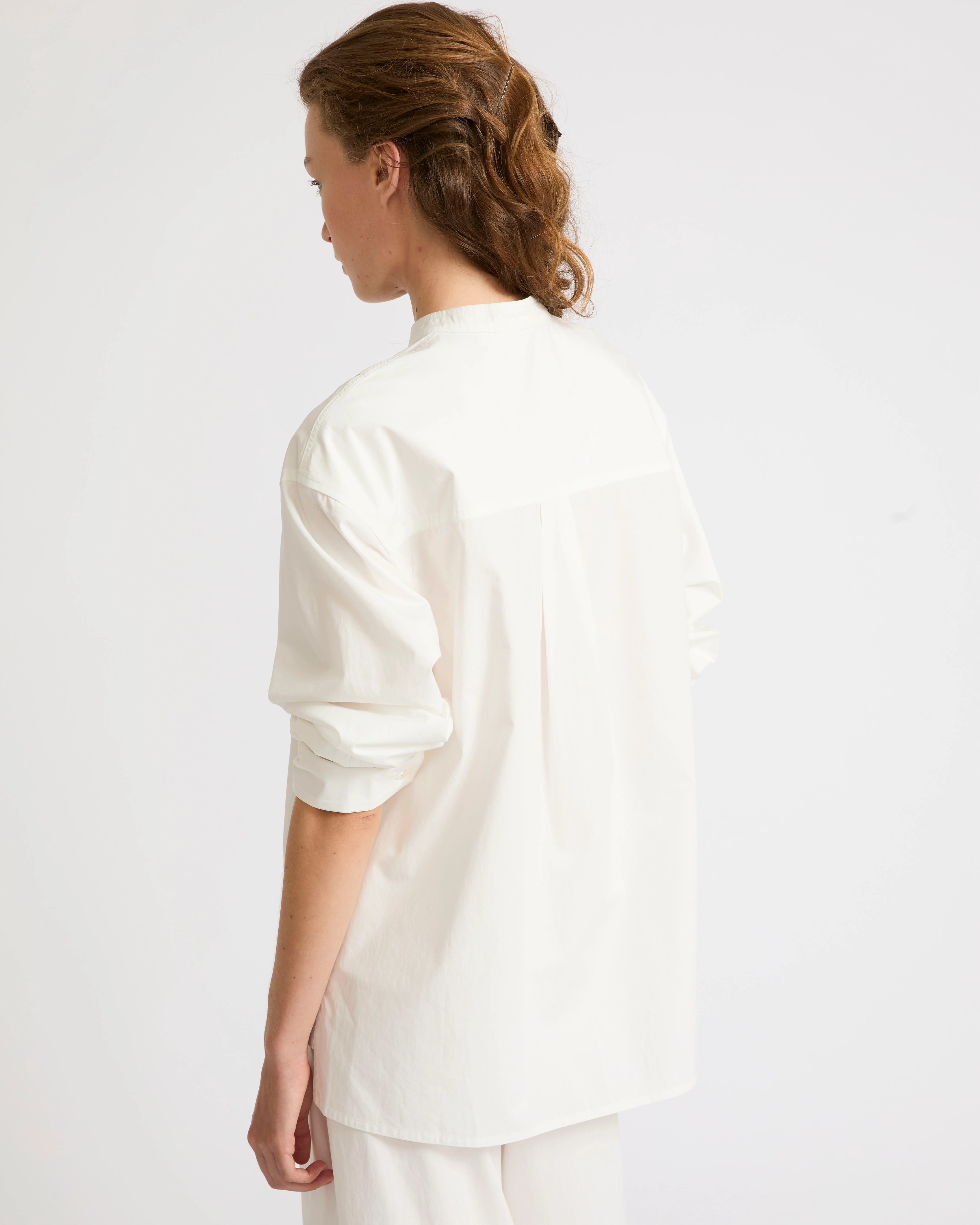 Blouse en popeline de coton avec inserts de cuir - Image 5