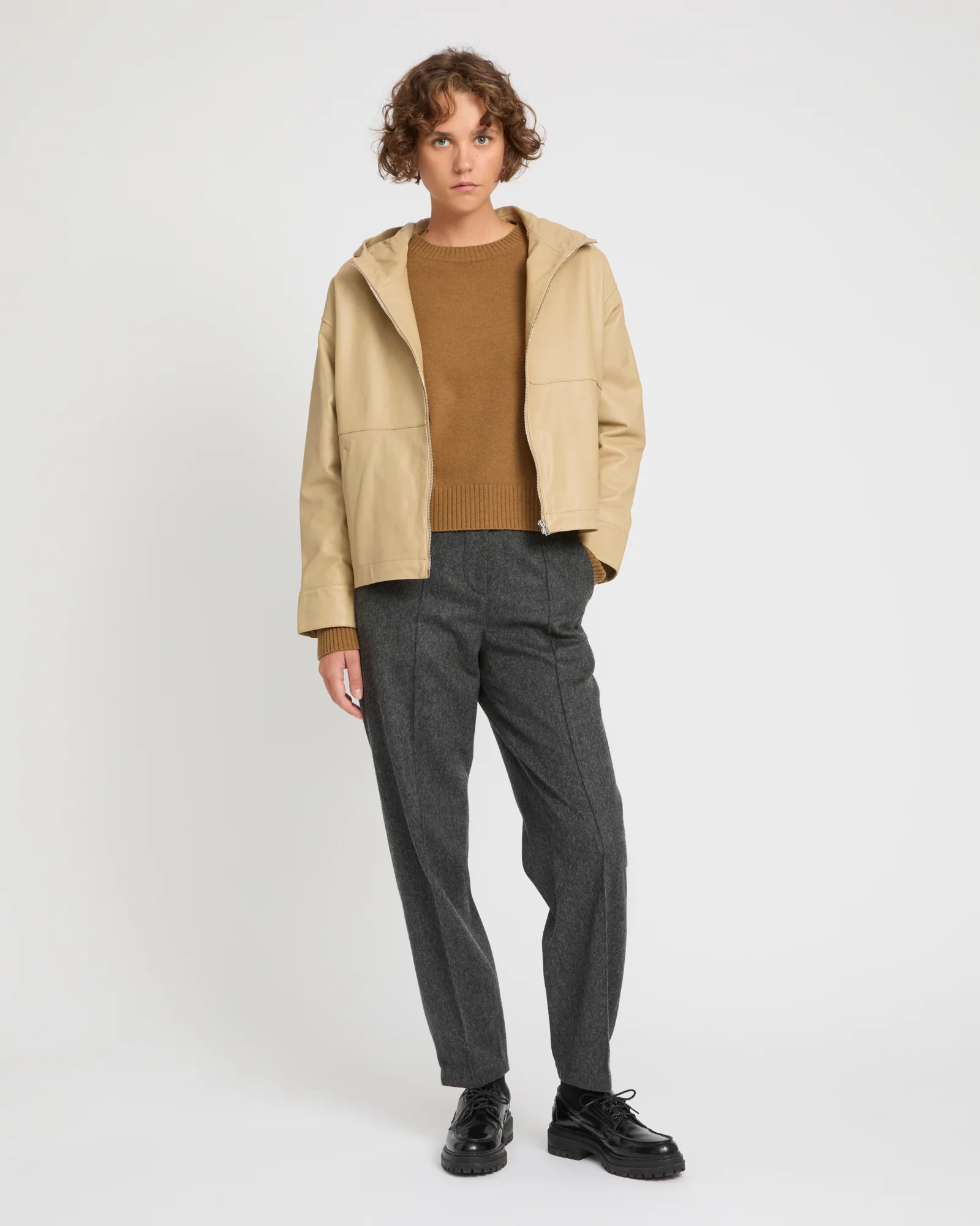 Blouson à capuche en cuir d'agneau - Image 3
