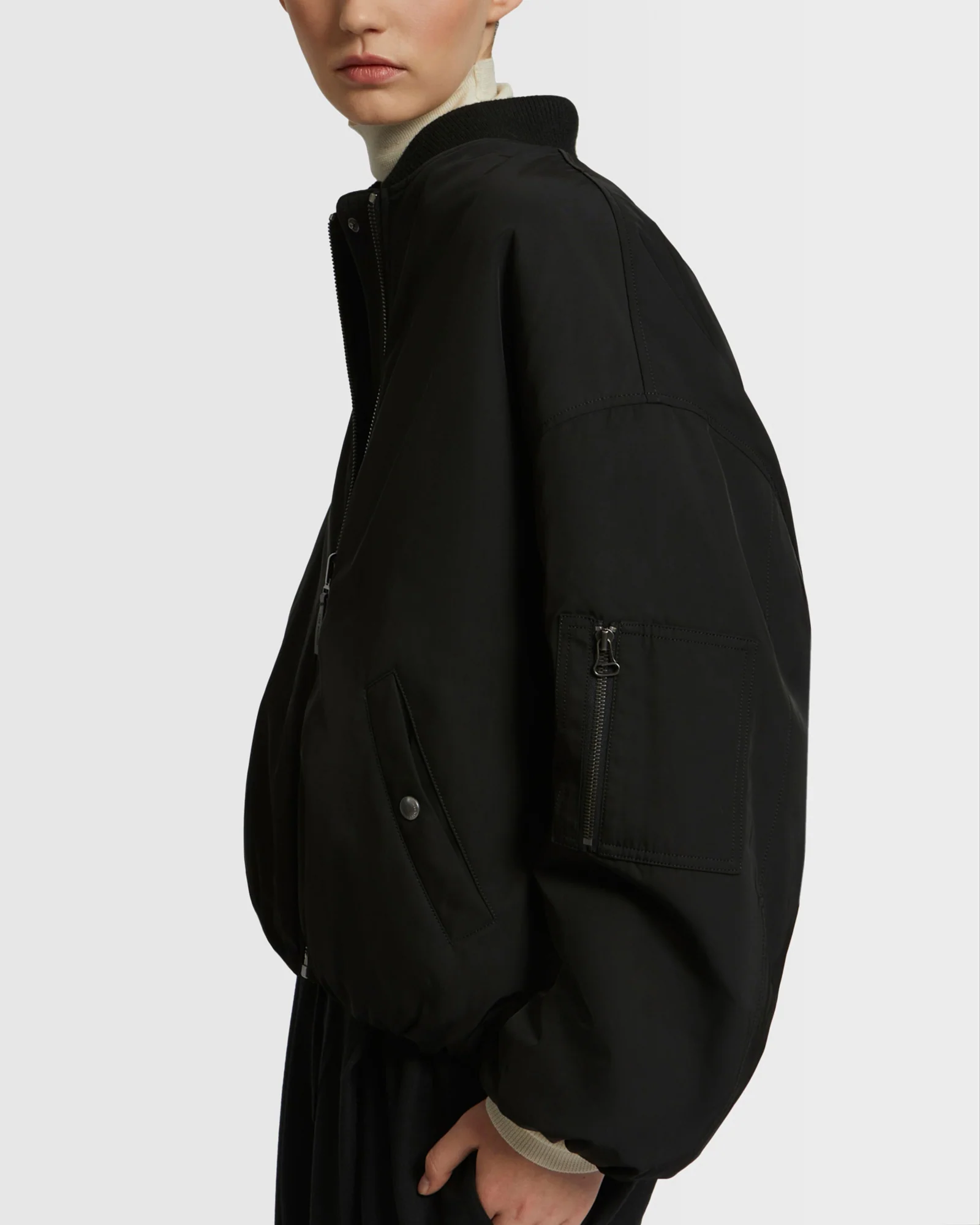 Bomber réversible en tissu technique déperlant et fourrure de vison à poils longs - Image 4