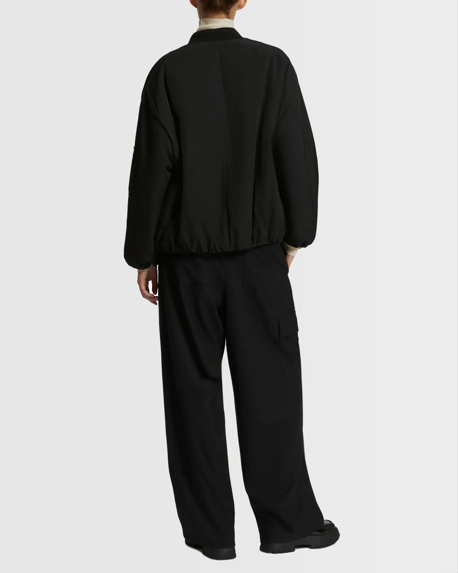 Bomber réversible en tissu technique déperlant et fourrure de vison à poils longs - Image 6