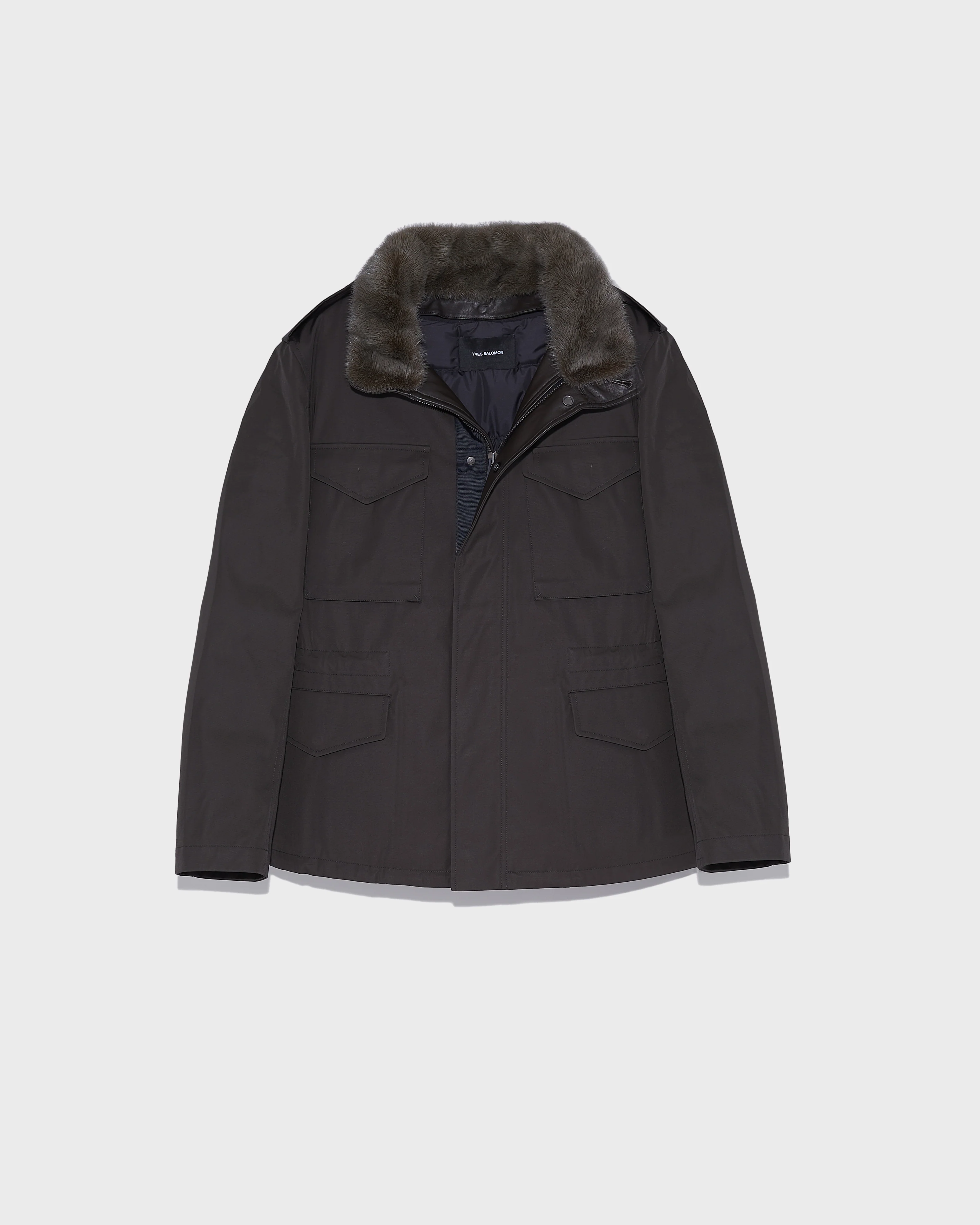 Veste style saharienne en gabardine technique imperméable avec col en fourrure de vison - Image 5