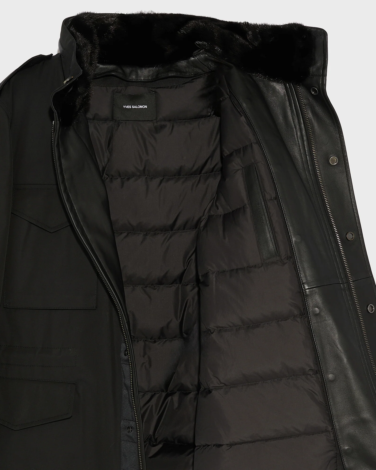 Veste style saharienne en gabardine technique imperméable avec col en fourrure de vison - Image 7