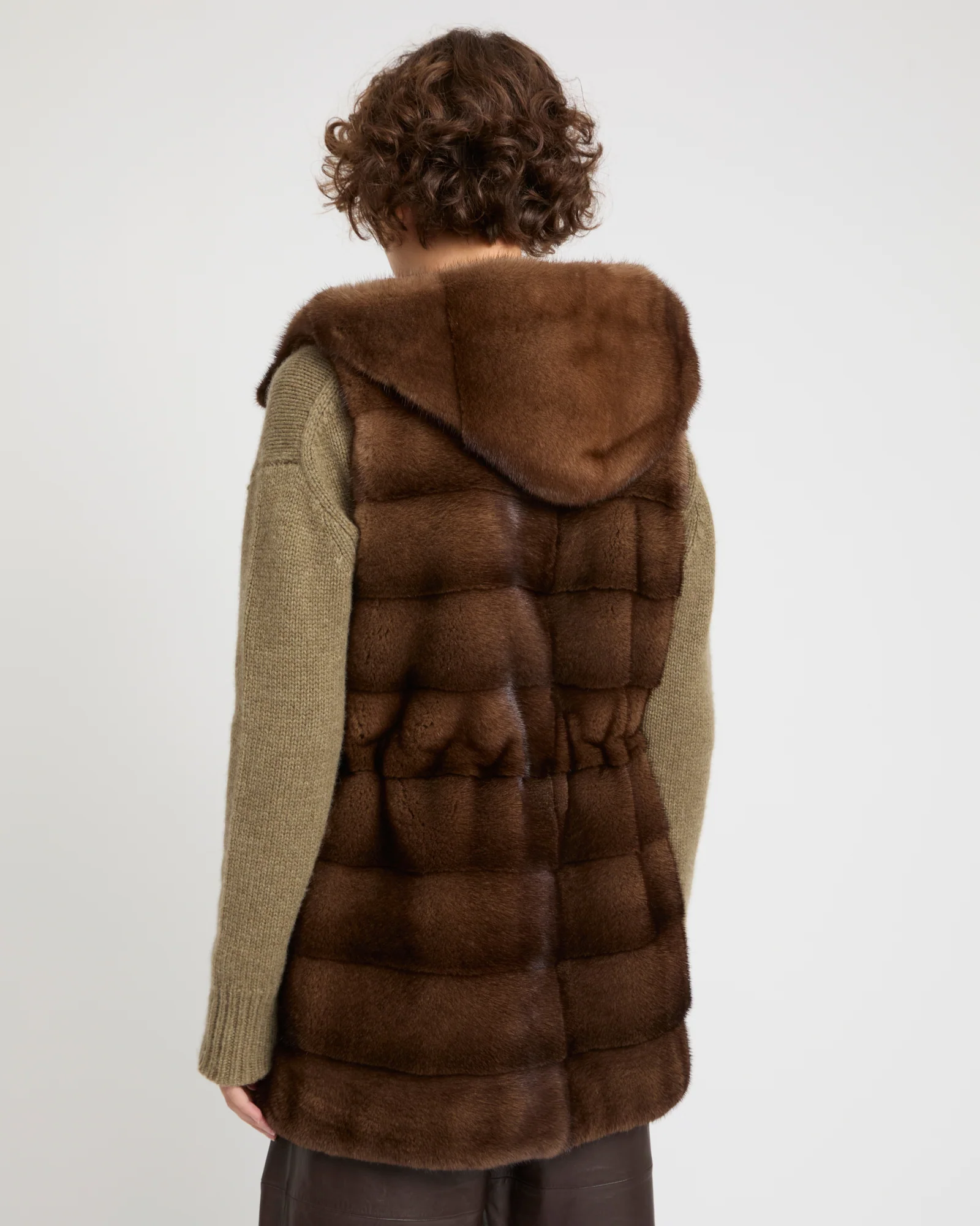 Gilet à capuche en fourrure de vison long poil - Image 4