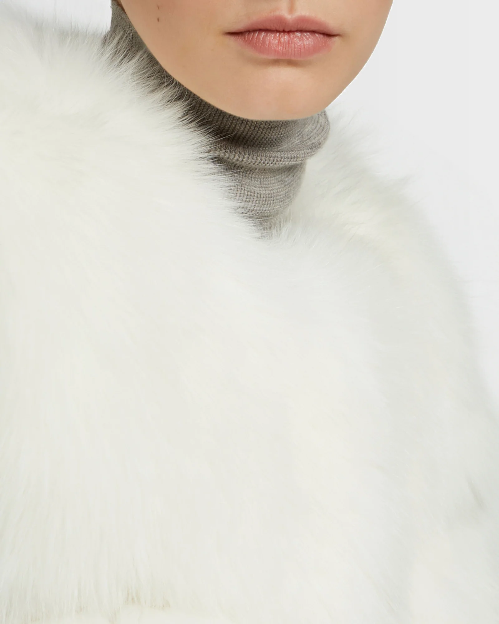 Gilet court en fourrure de renard - Image 3
