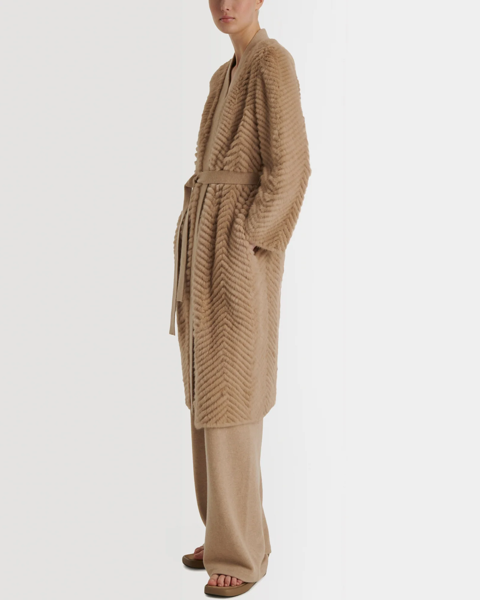 Gilet long en maille et fourrure de vison - Image 2