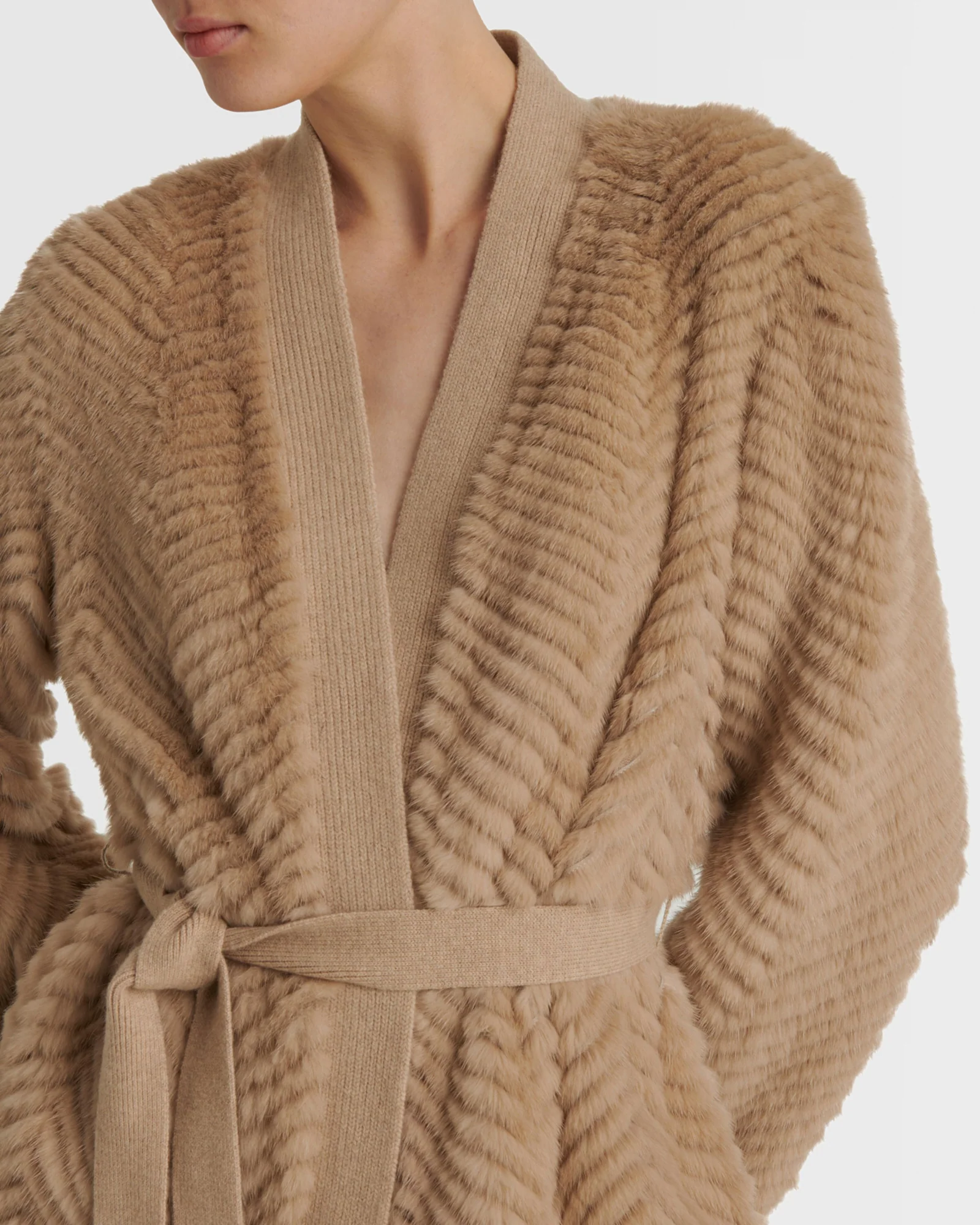 Gilet long en maille et fourrure de vison - Image 3