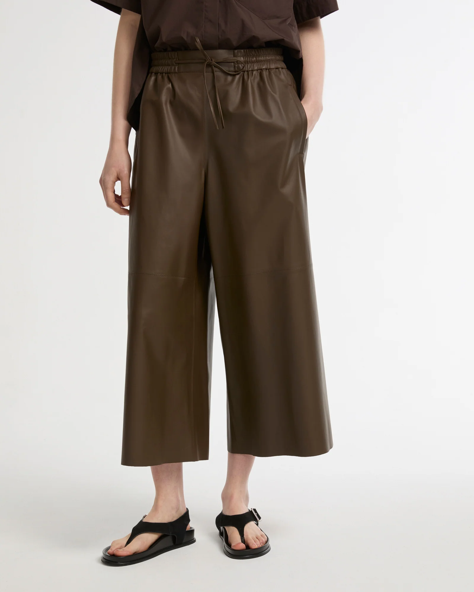 Jupe culotte en cuir d'agneau fin - Image 3