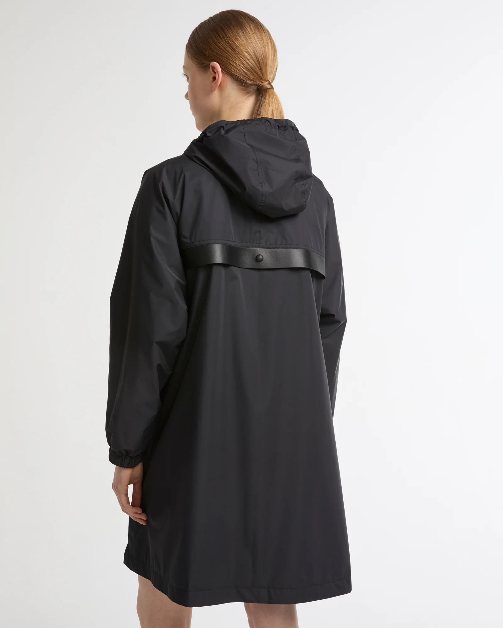 Parka à capuche en tissu technique imperméable - Image 4