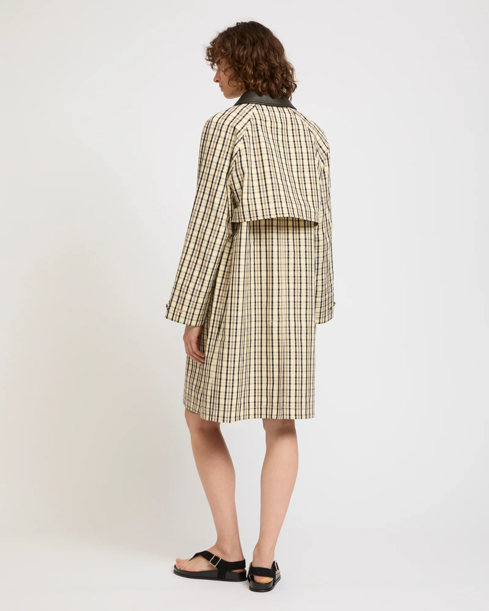 Parka en tissu jacquard motif carreaux avec col en cuir - Image 4