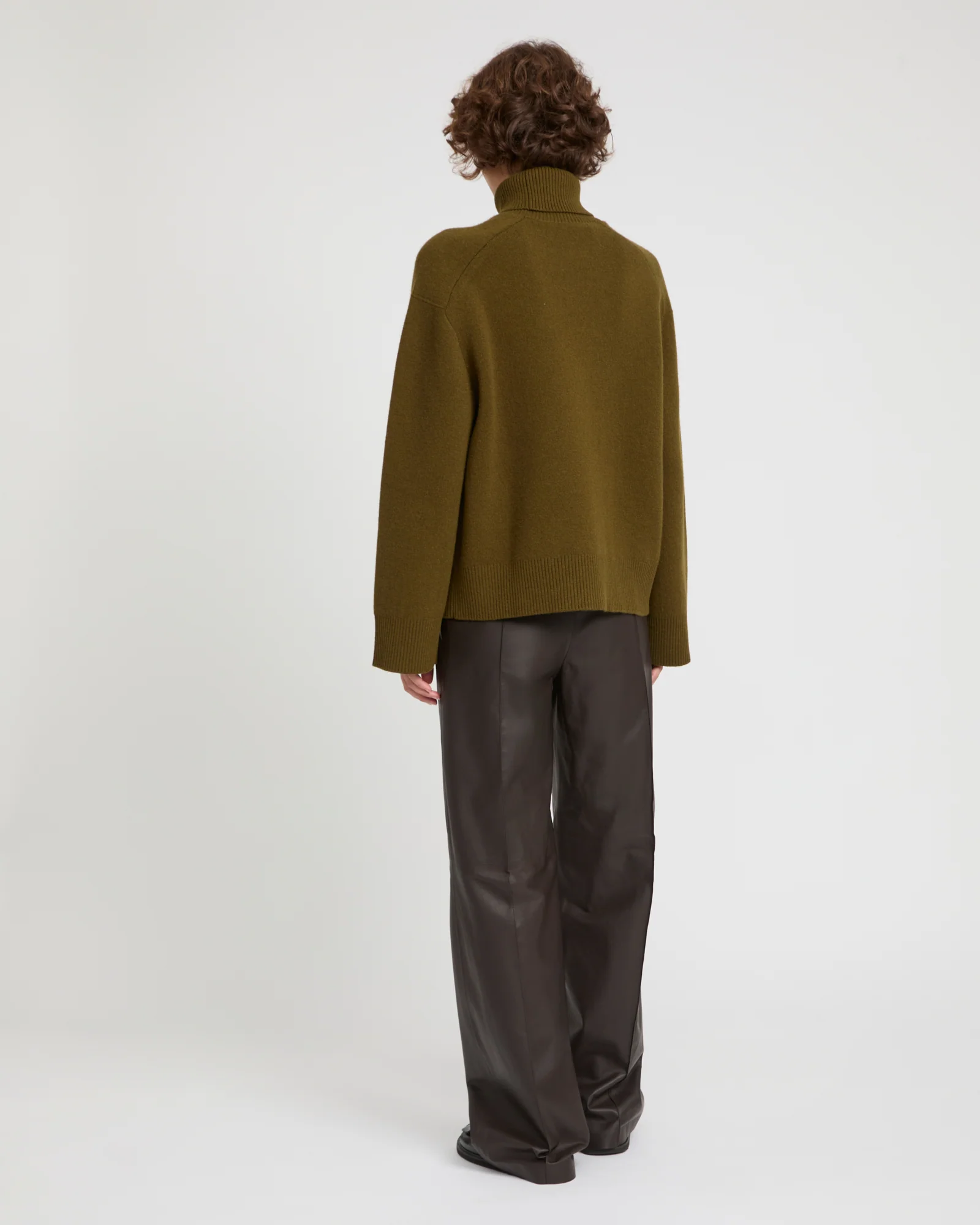 Pantalon ample en cuir d'agneau fin - Image 3