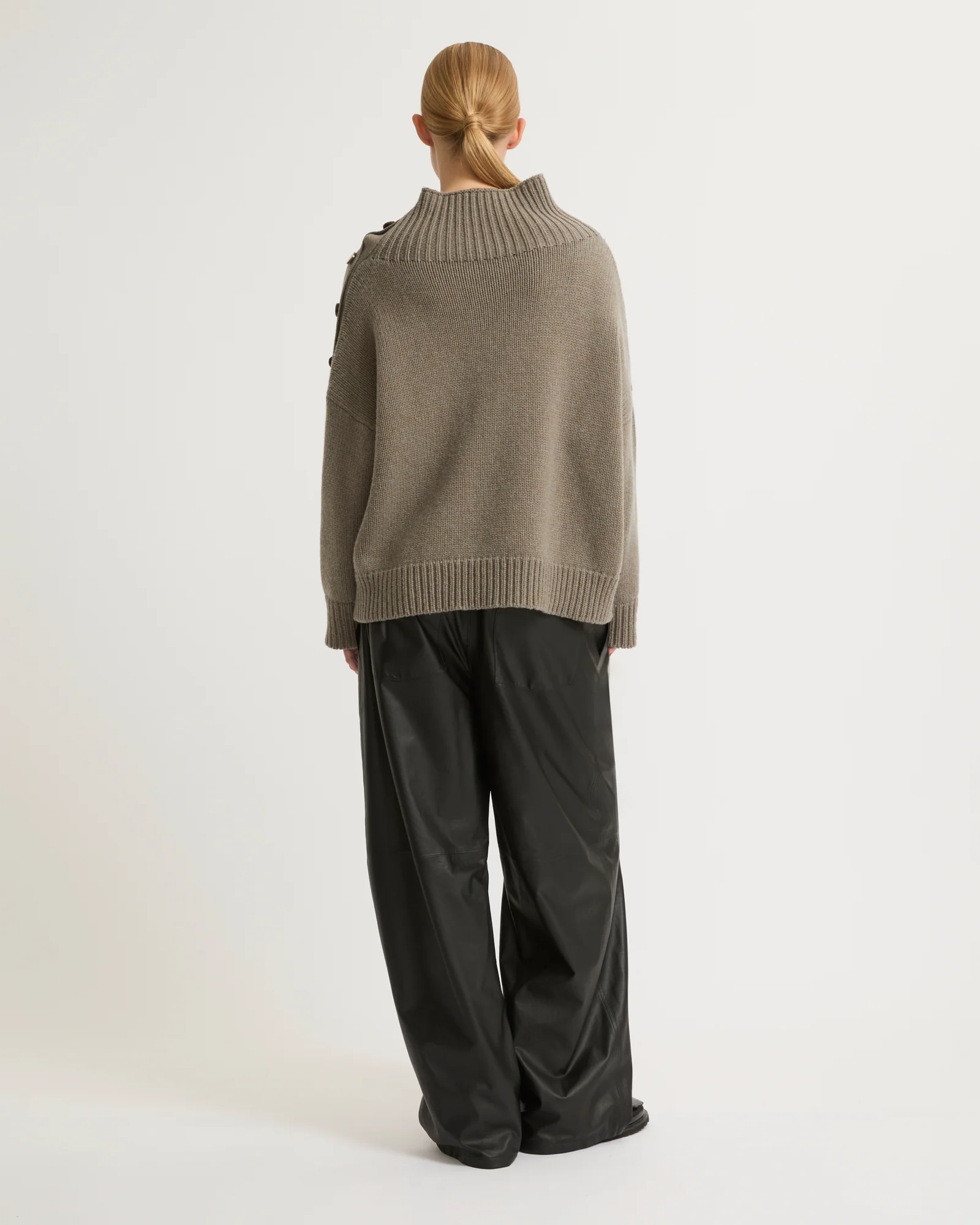 Pantalon ample en cuir d'agneau fin - Image 3