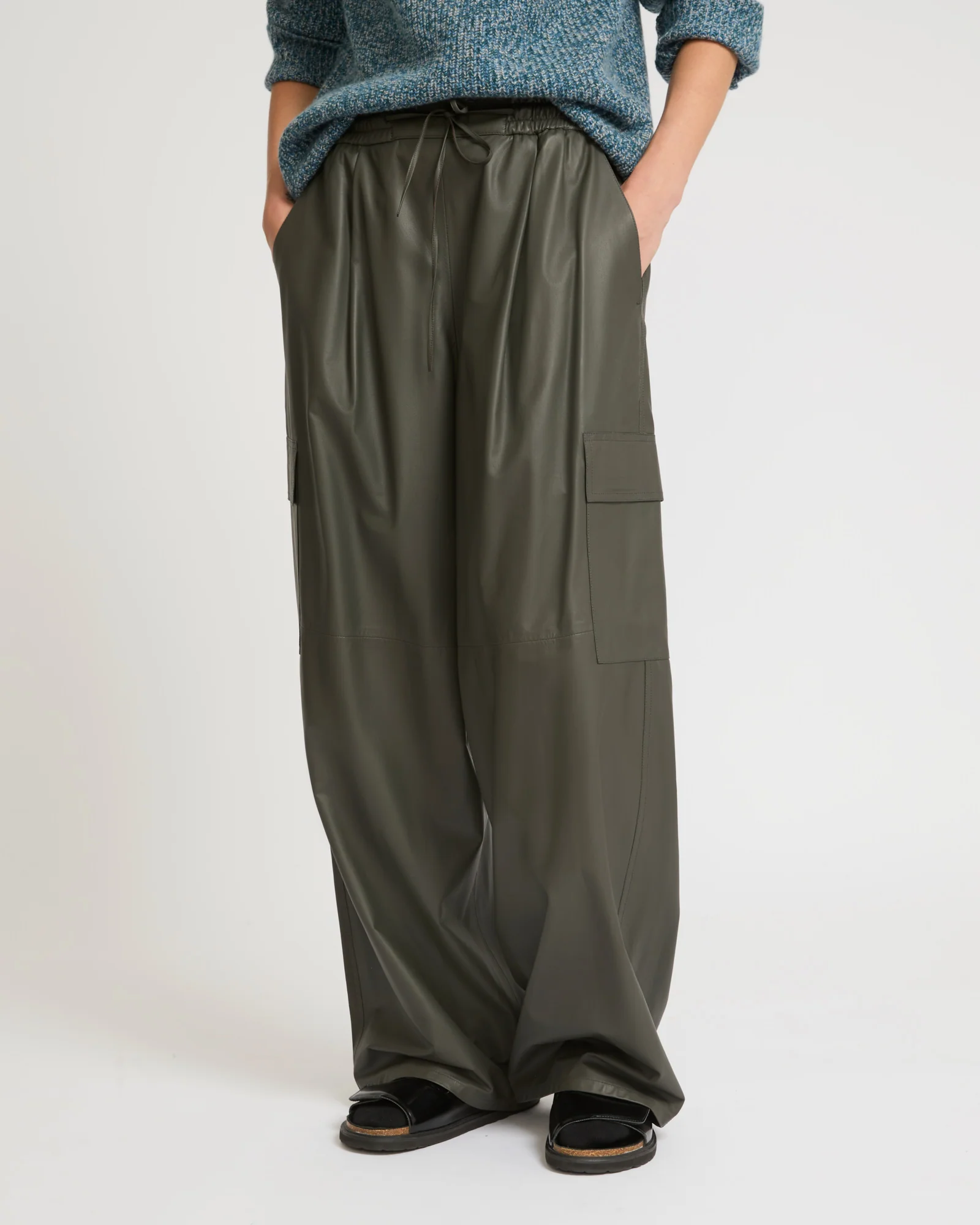 Pantalon cargo en cuir d’agneau - Image 3