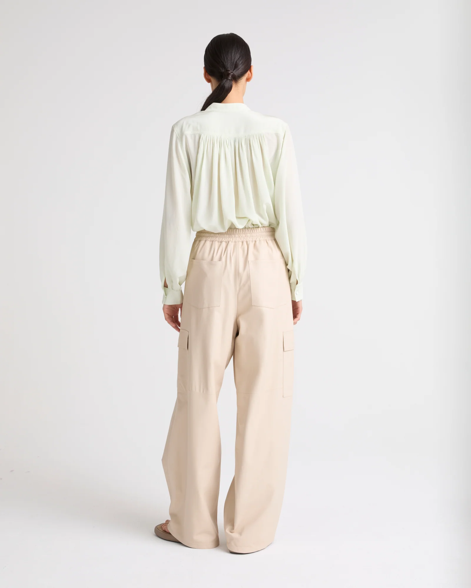 Pantalon cargo en cuir d’agneau - Image 3
