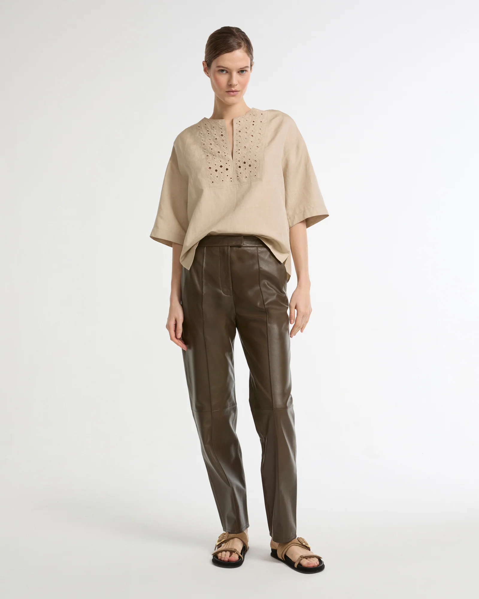 Pantalon tailleur en cuir d'agneau