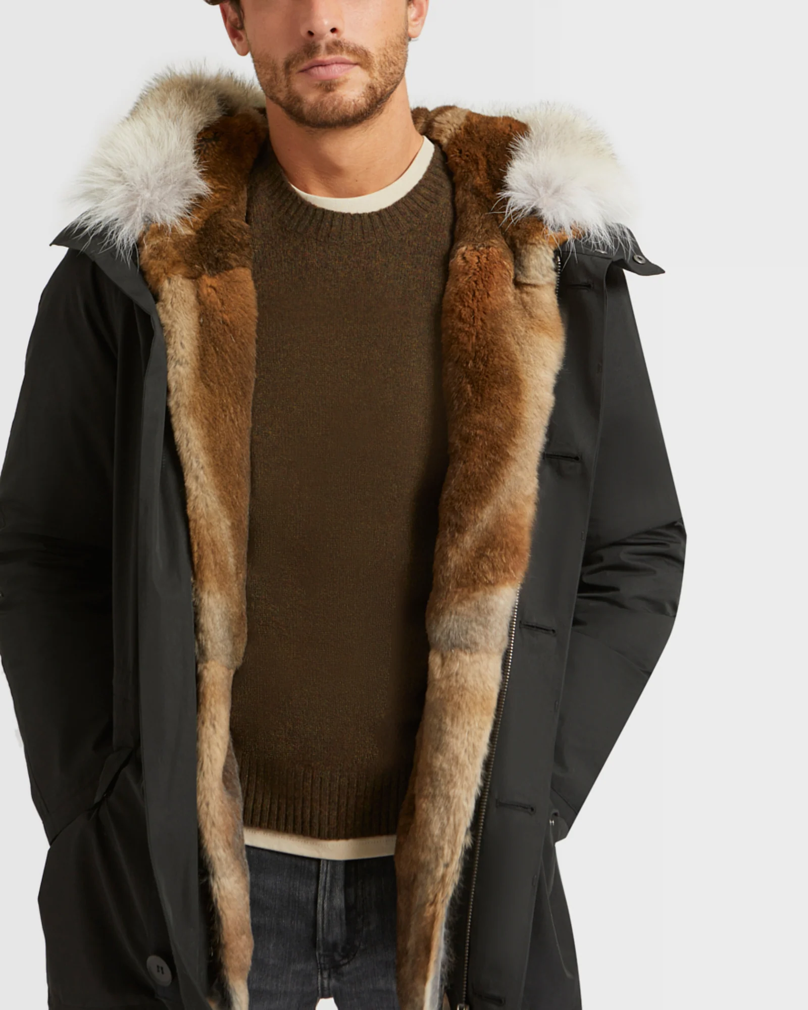 Parka iconique courte en coton technique avec fourrure de coyote et lapin - Image 5