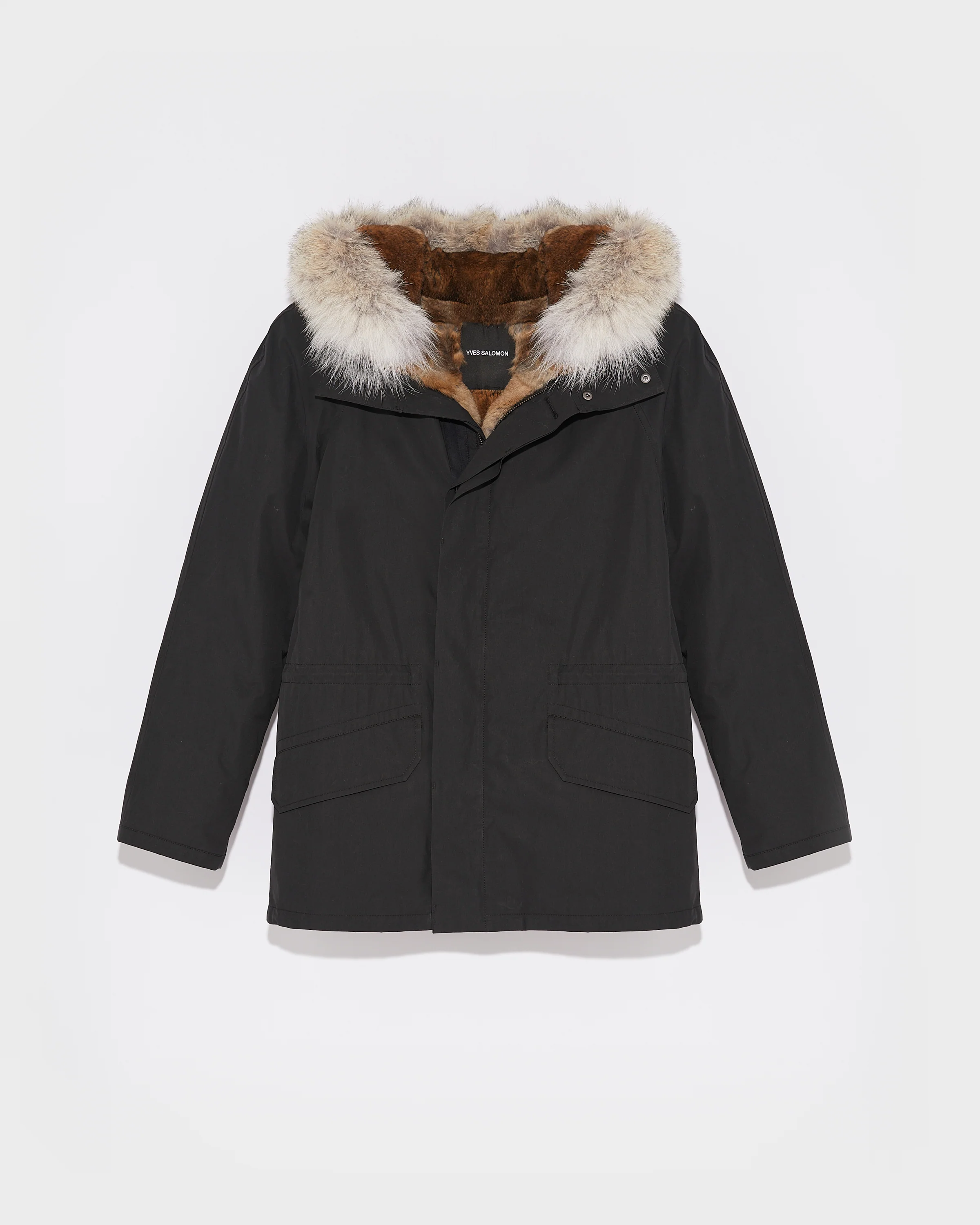 Parka iconique courte en coton technique avec fourrure de coyote et lapin - Image 6