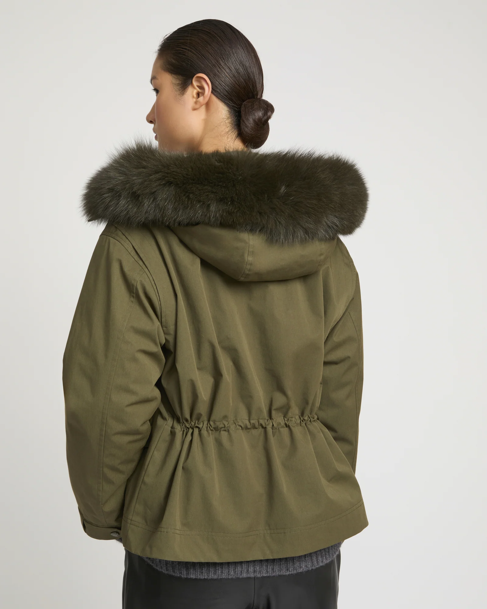 Parka courte en coton imperméable avec fourrure de renard et lapin - Image 3