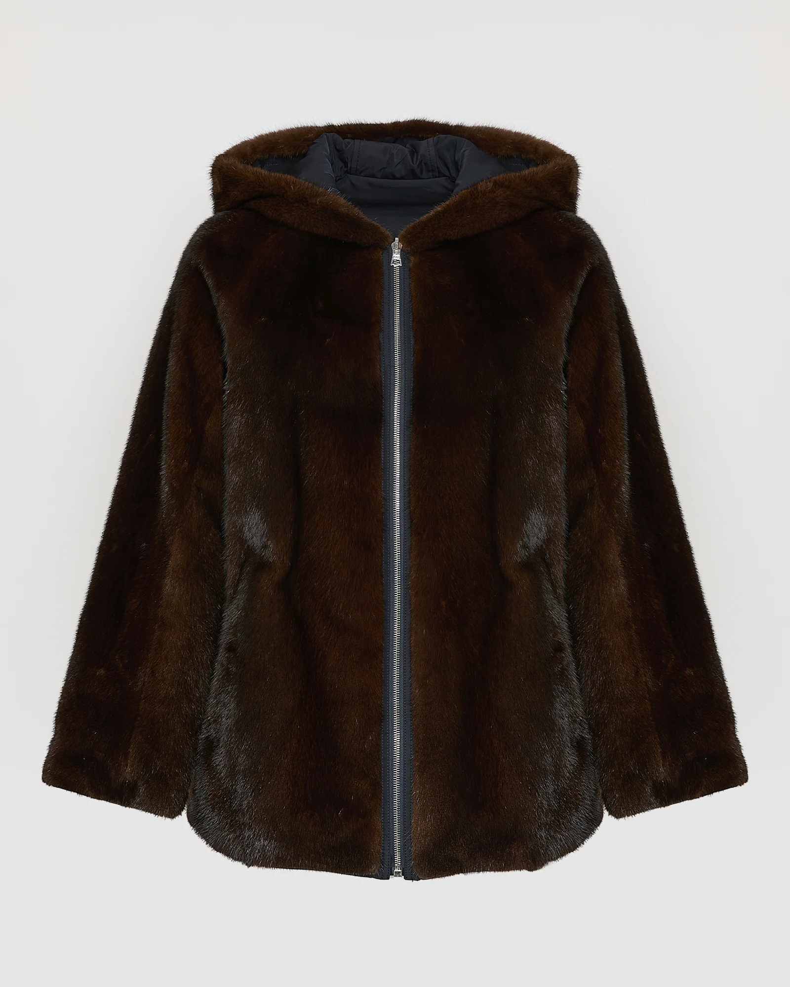 Parka courte en tissu technique réversible déperlant avec fourrure de vison - Image 8