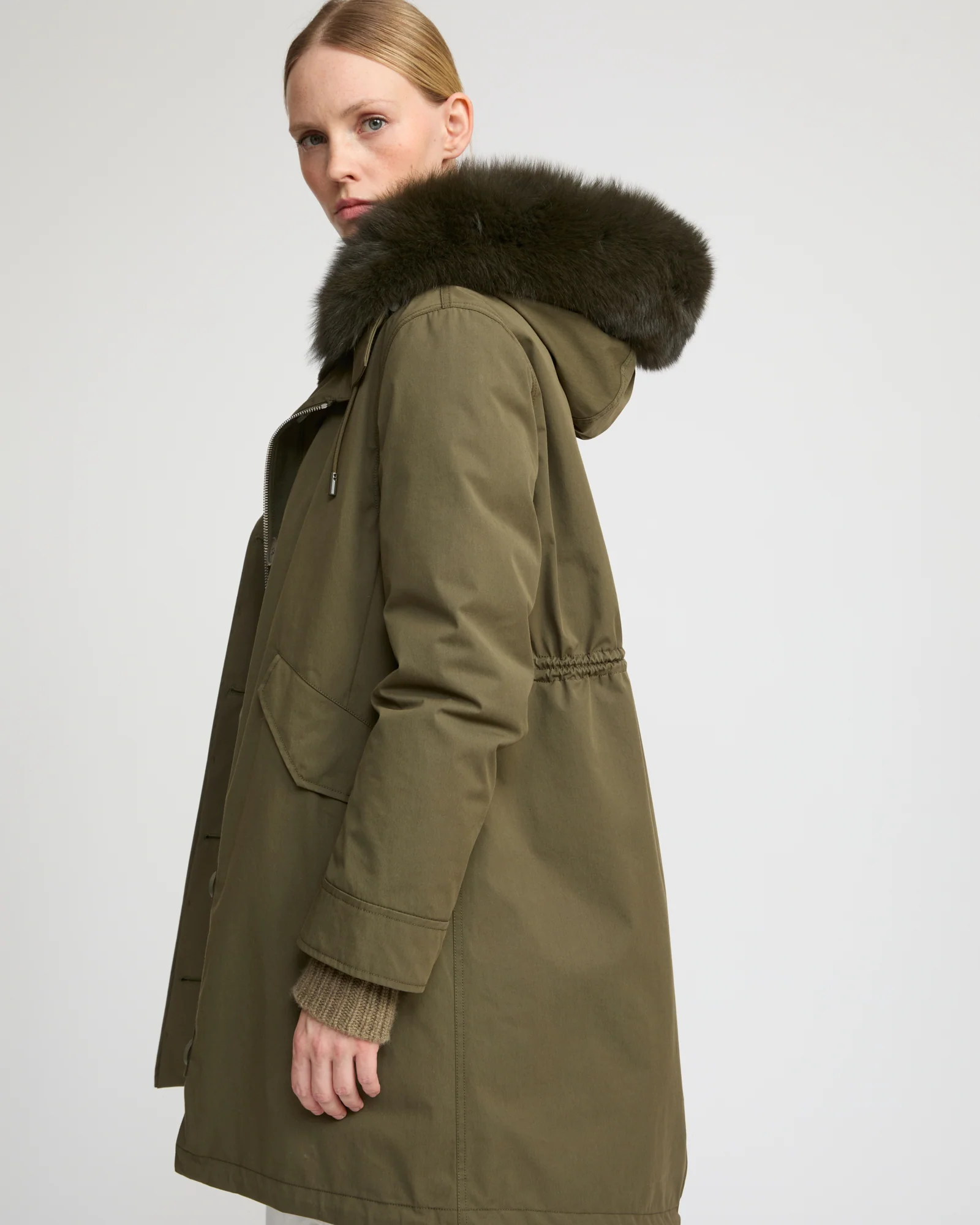 Parka iconique longue en coton mélangé imperméable avec fourrure de renard et lapin - Image 3
