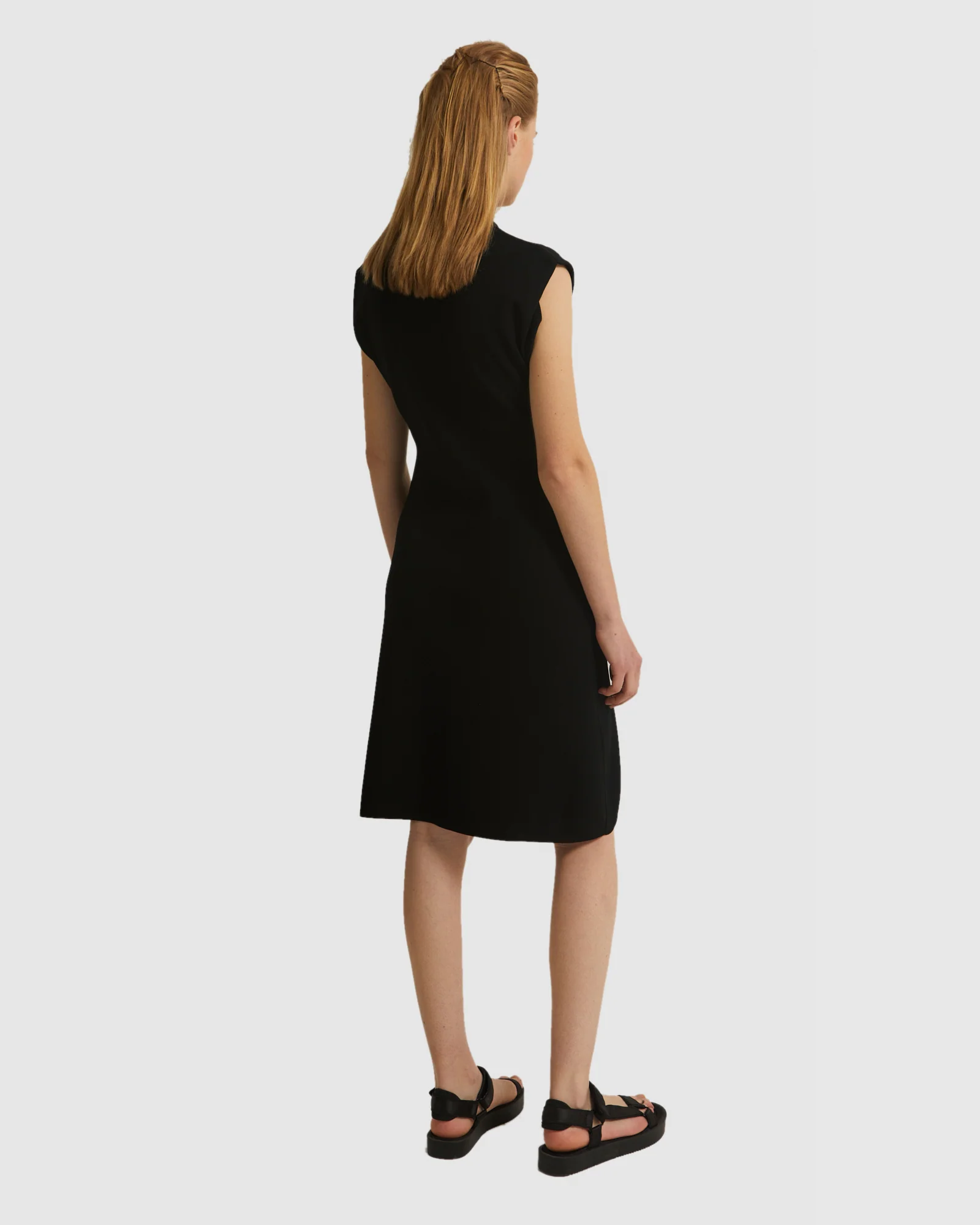 Robe courte sans manches en maille stretch - Image 4