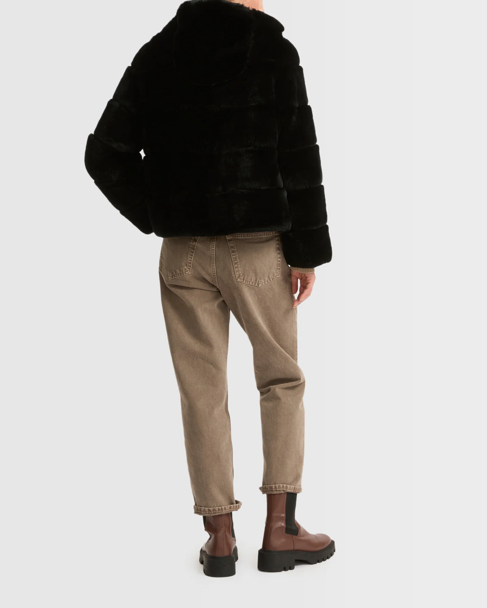 Parka courte réversible en tissu technique et lapin rex - Image 4