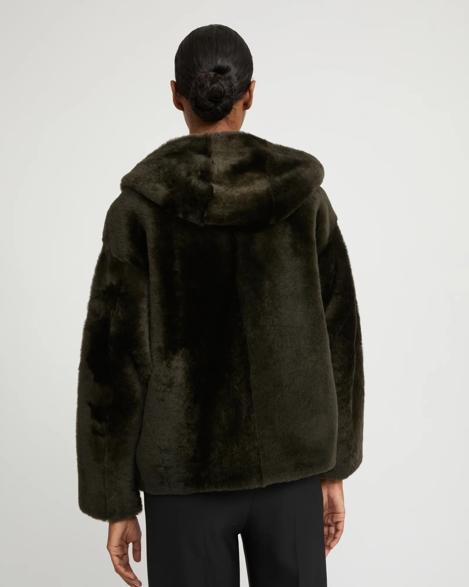 Veste à capuche en peau lainée - Image 5