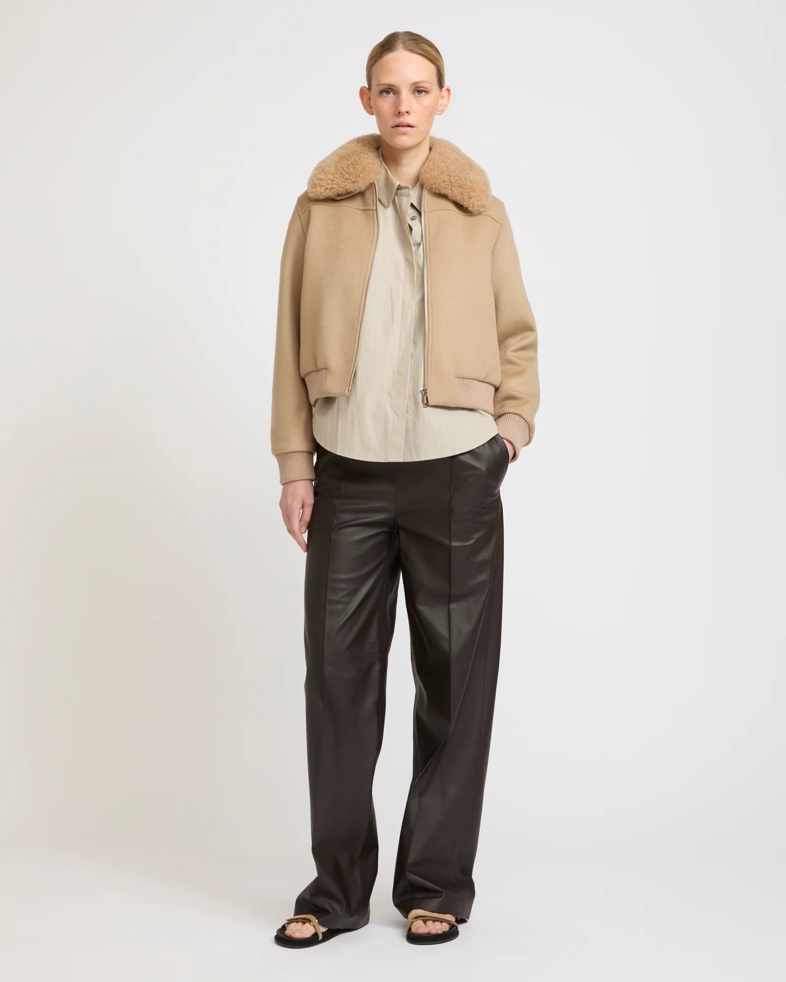 Veste bomber en lainage cachemire avec col amovible en agneau long poil