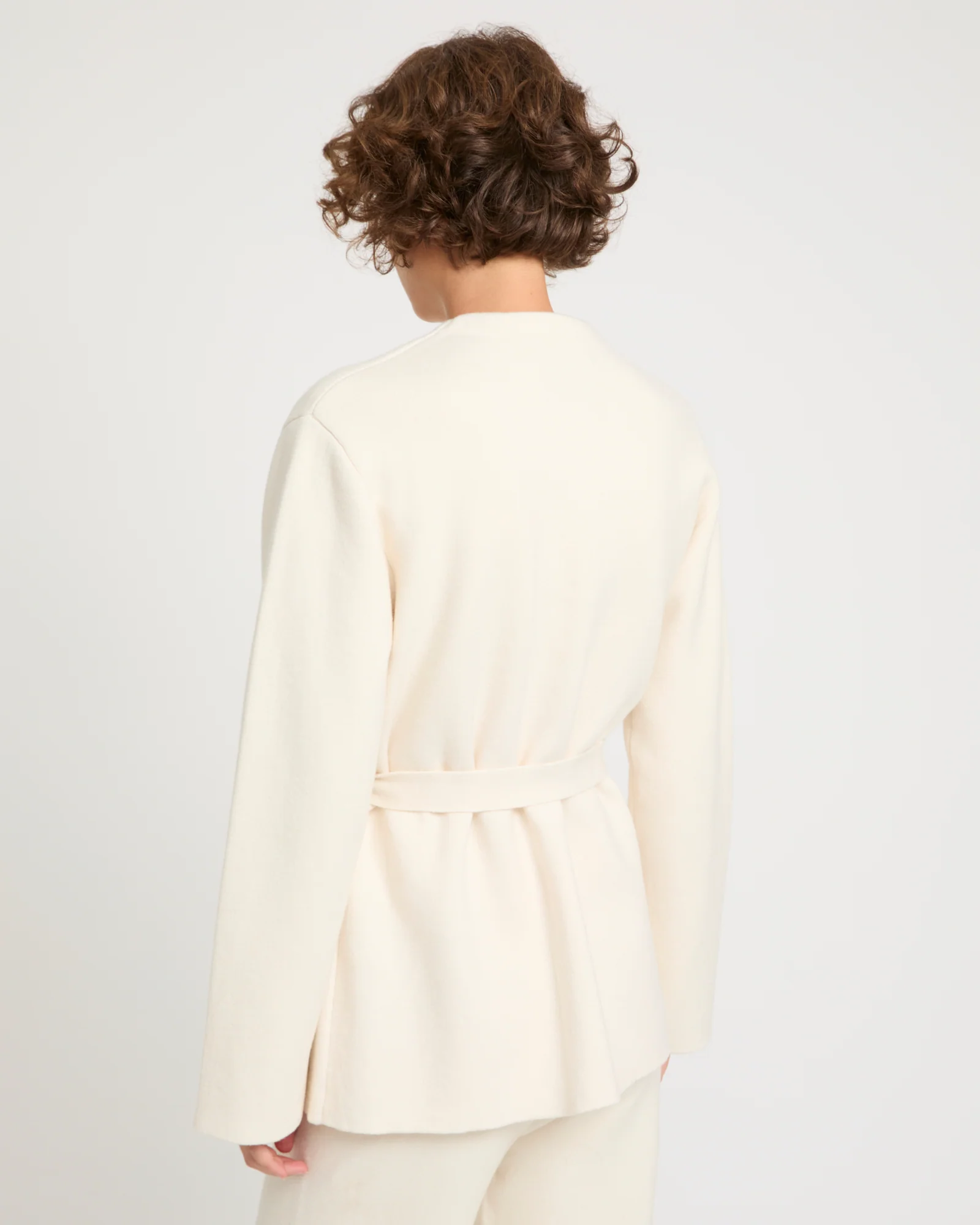 Veste ceinturée en maille et fourrure de vison - Image 3