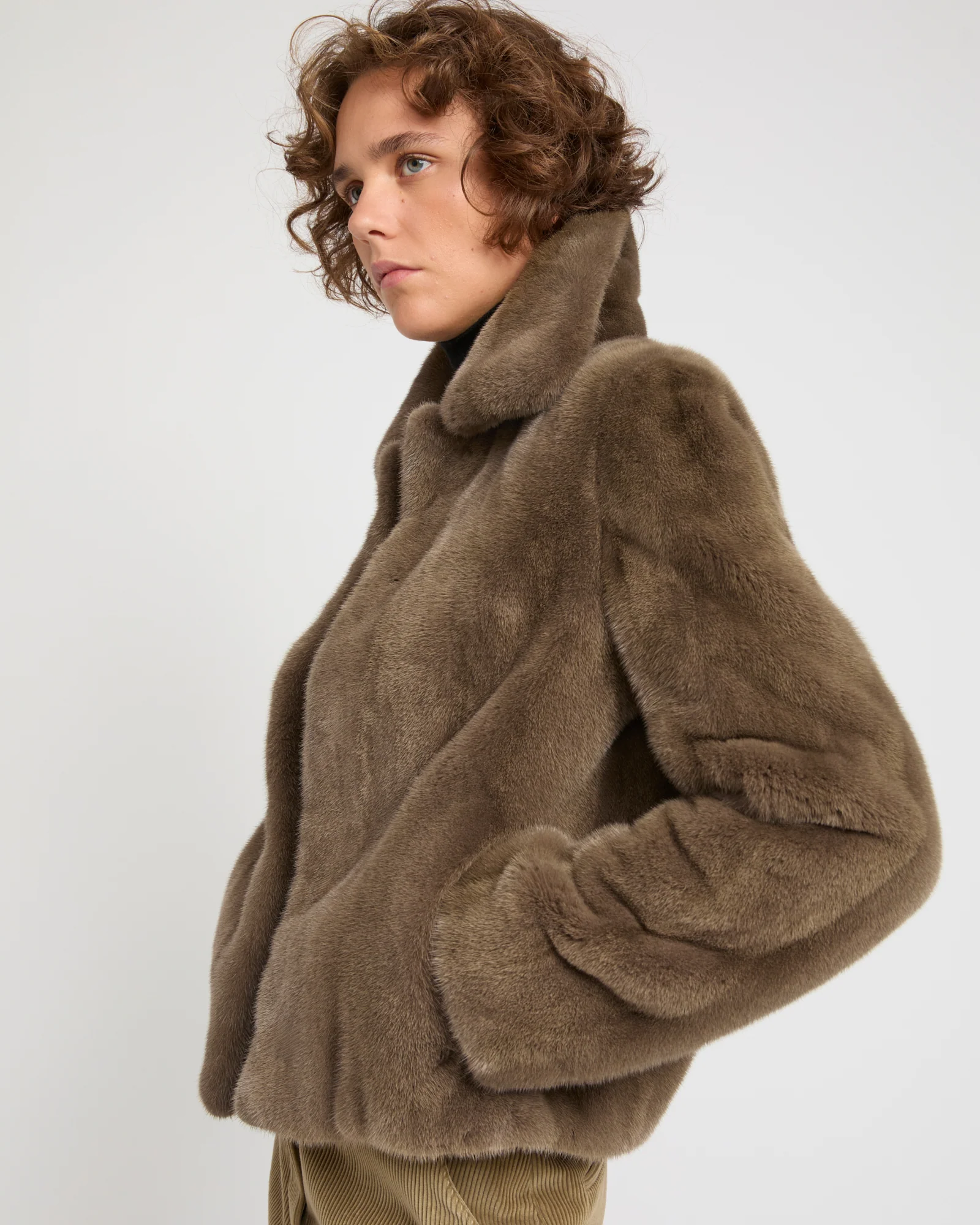 Veste courte en fourrure de vison à poils longs - Image 4