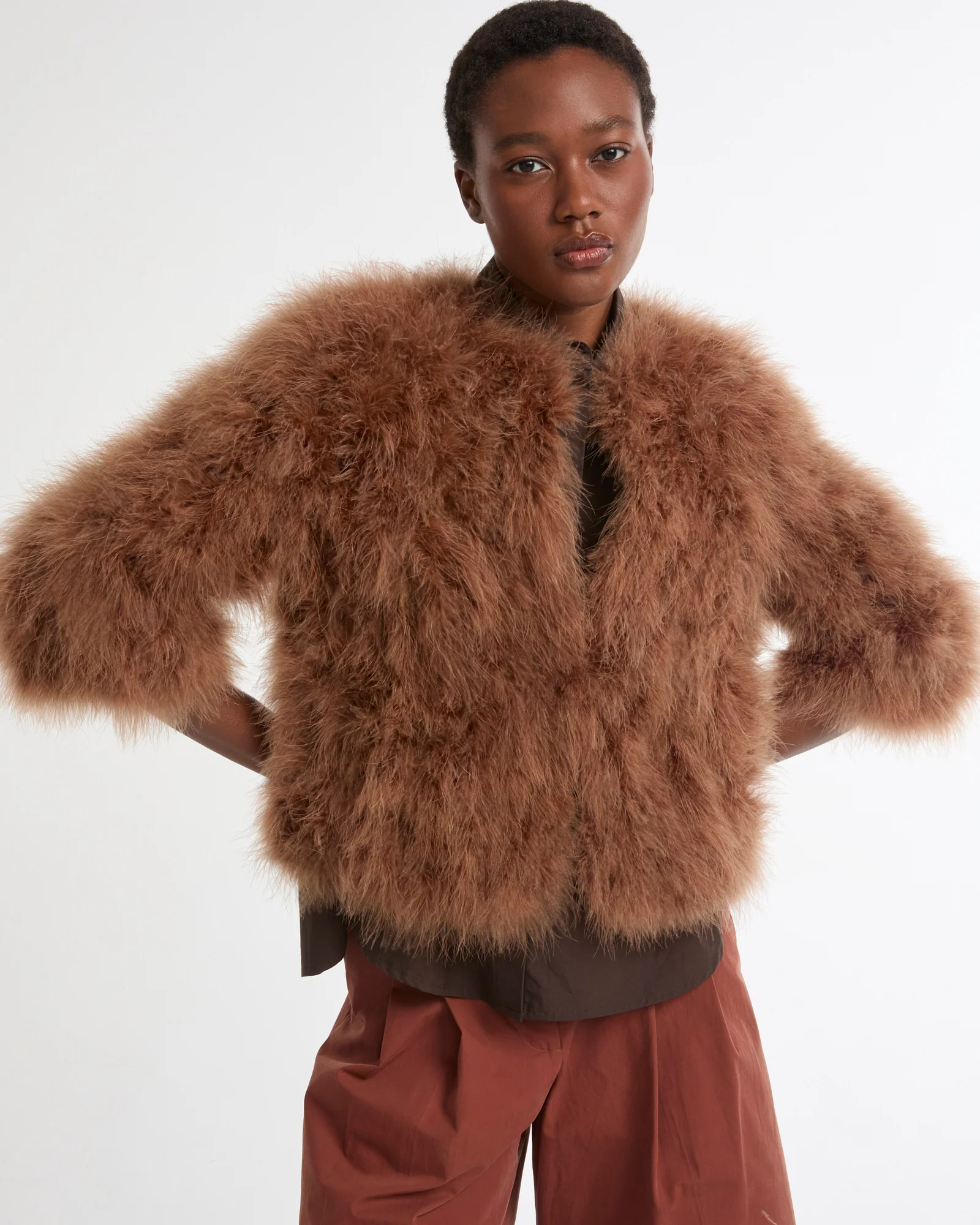 Veste courte en plumes - Image 4