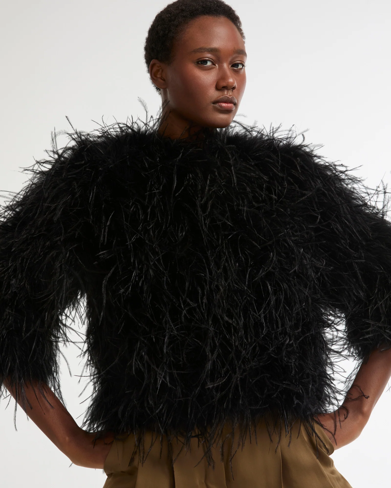 Veste courte en plumes d'autruche - Image 3
