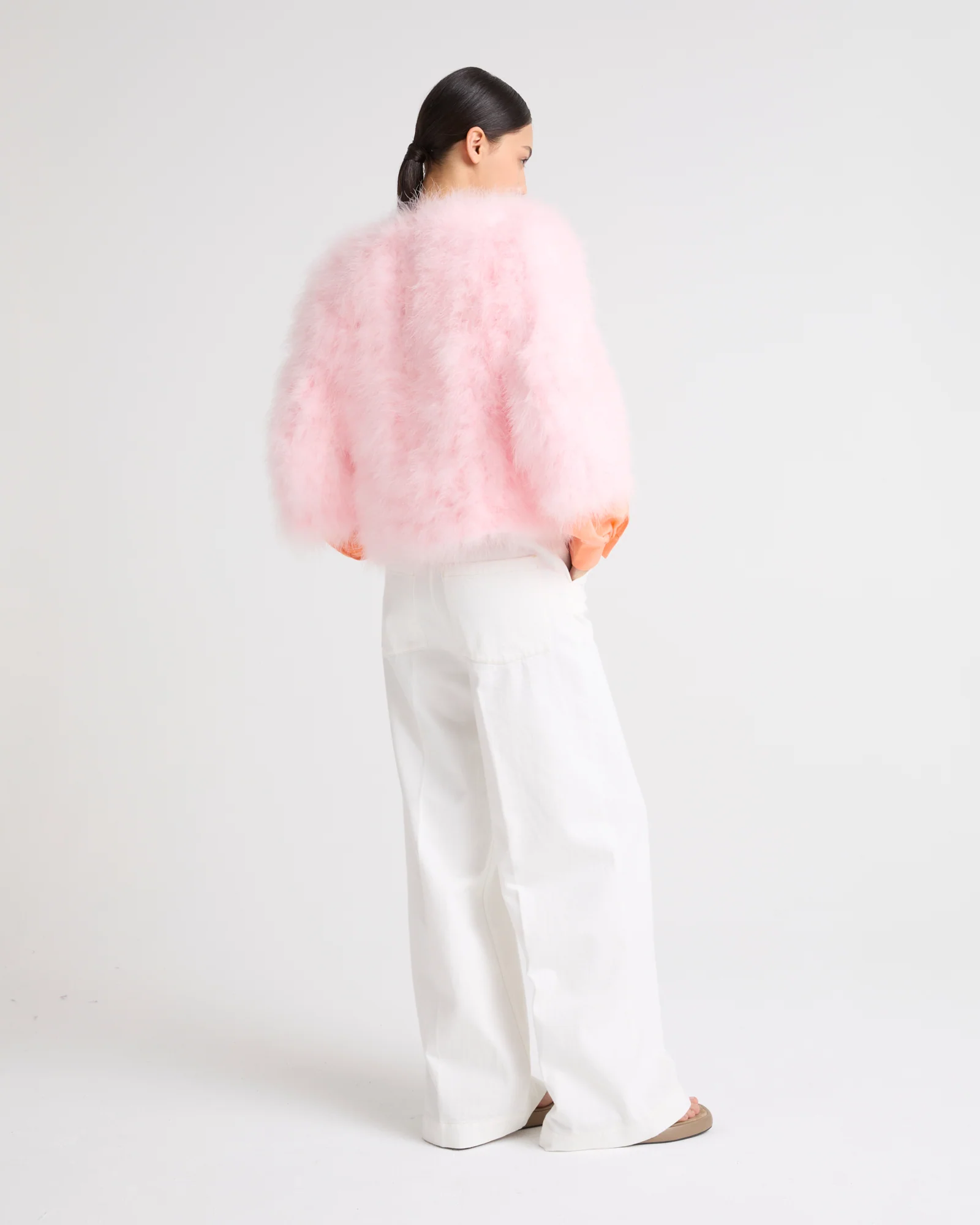 Veste courte en plumes - Image 3