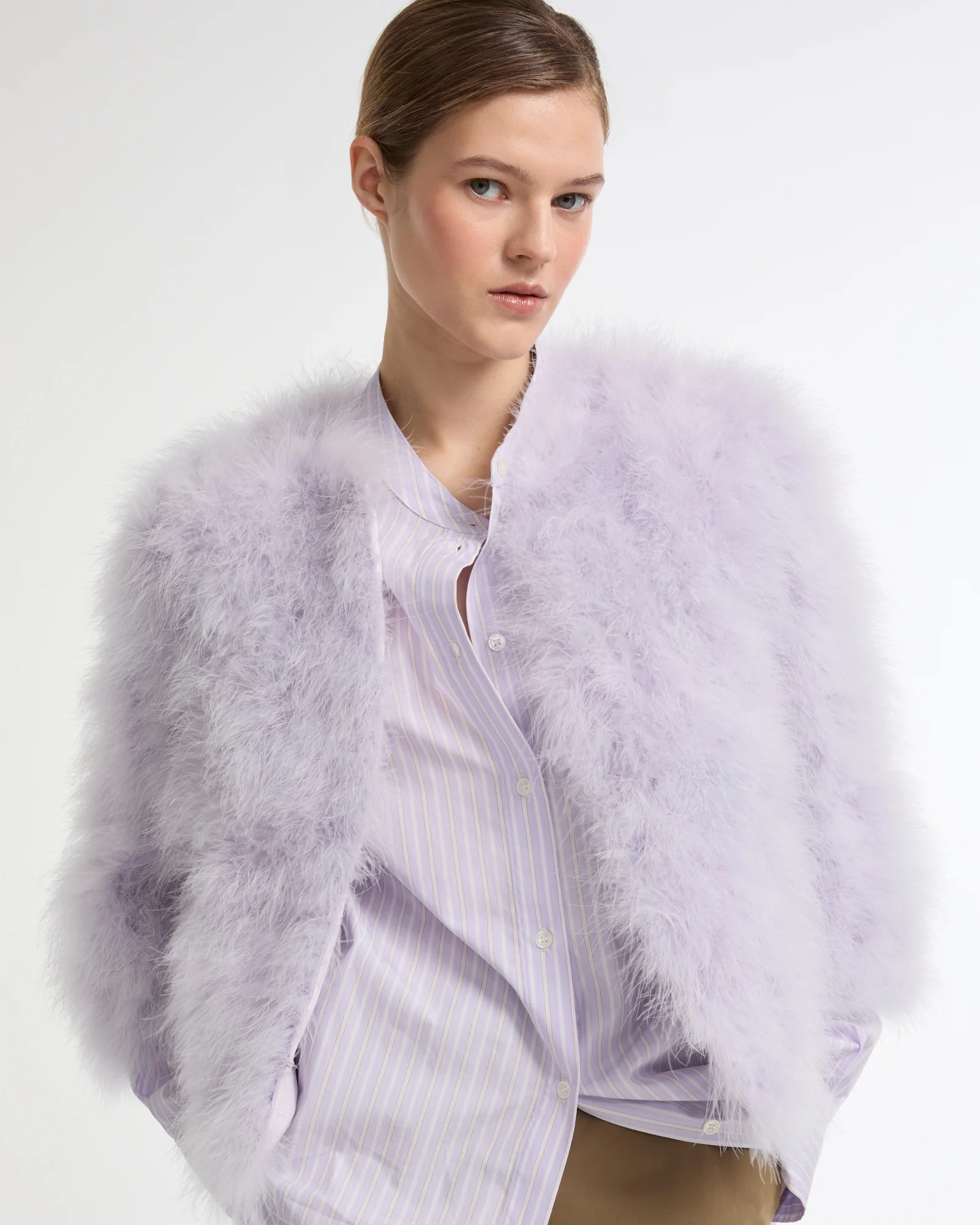 Veste courte en plumes - Image 3