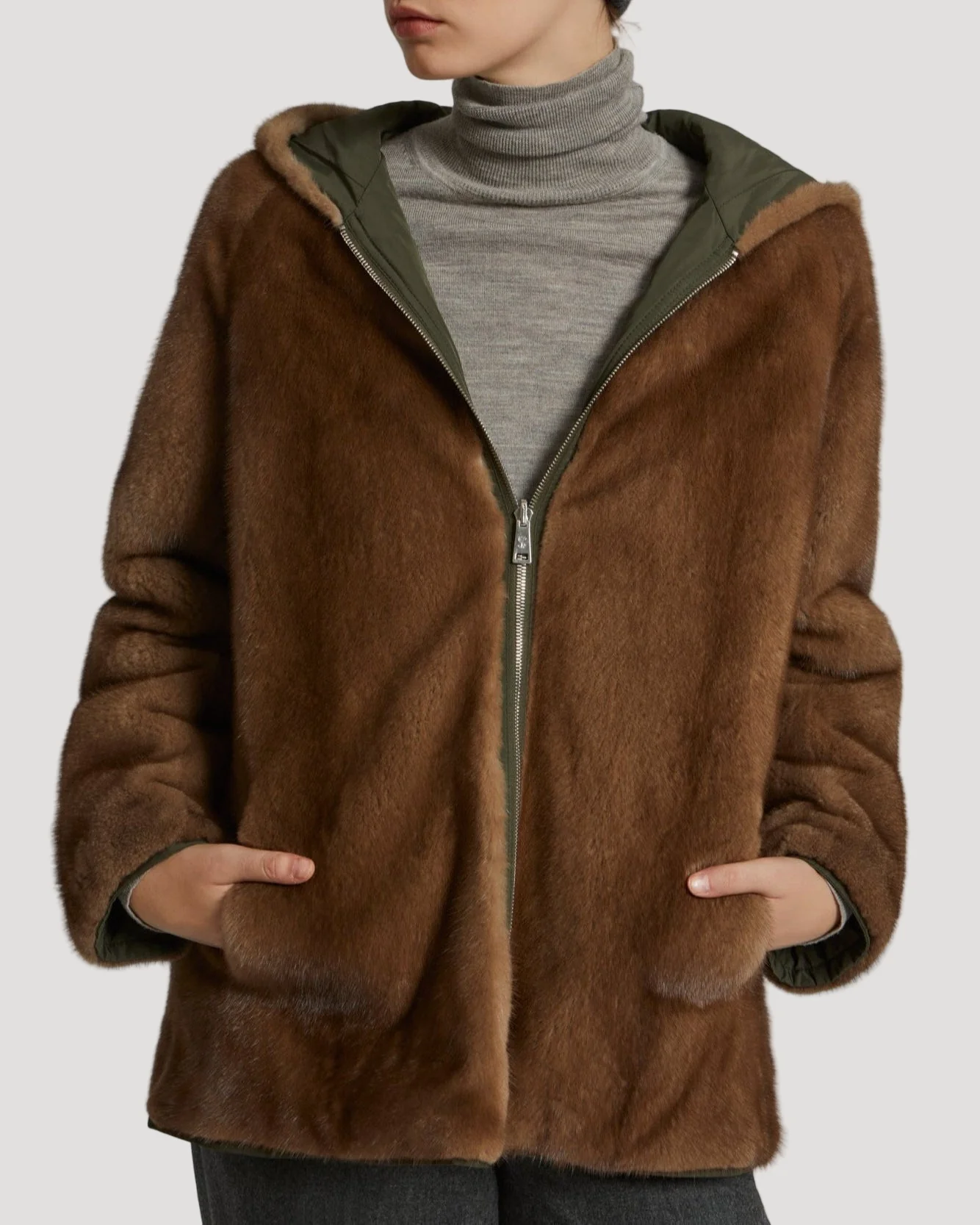 Parka à capuche en tissu technique réversible et fourrure de vison